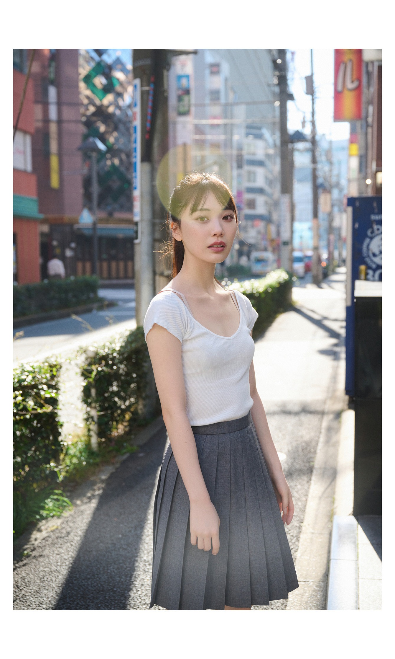 石川澪攝影集「我和女朋友的開始之日」89P