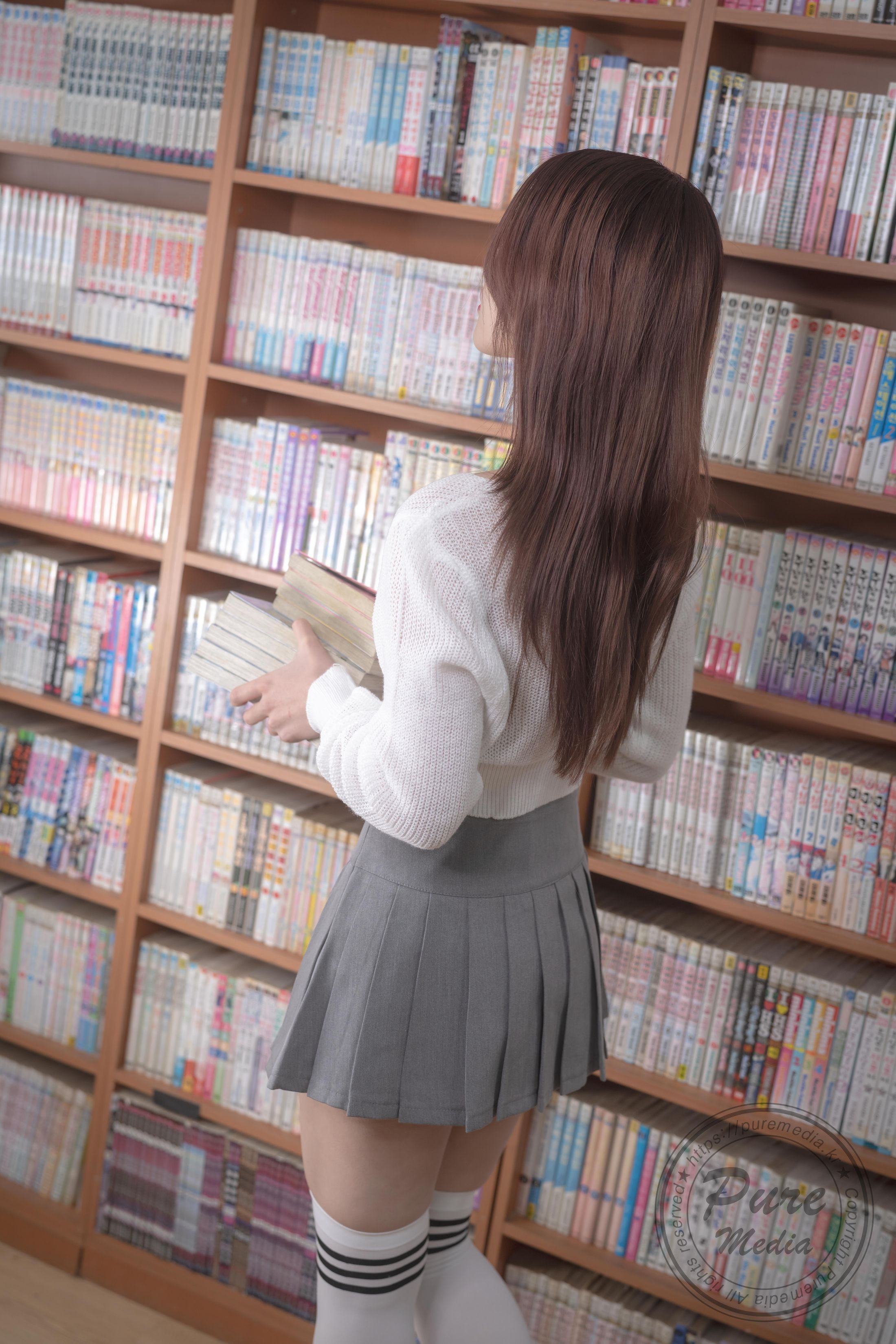 Pure Media Vol.273 Yeha cô gái thư viện 200P