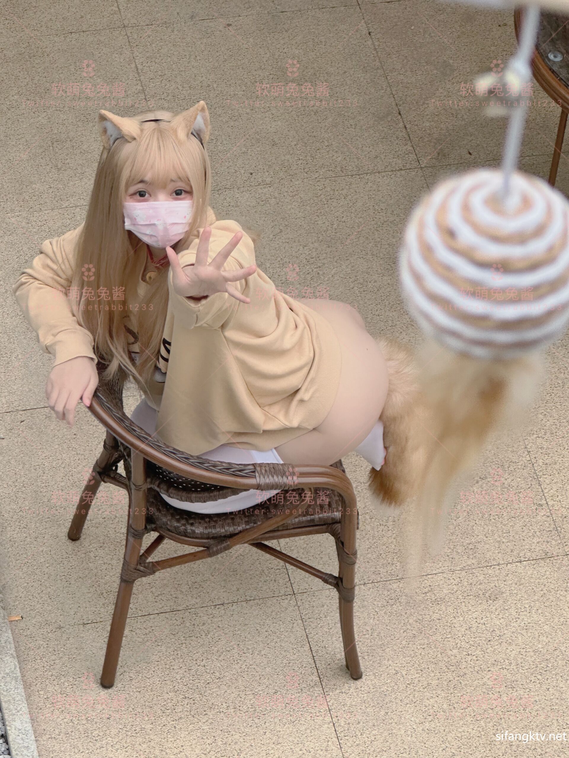 軟萌兔兔醬 - 愛貓人士 與 GIF