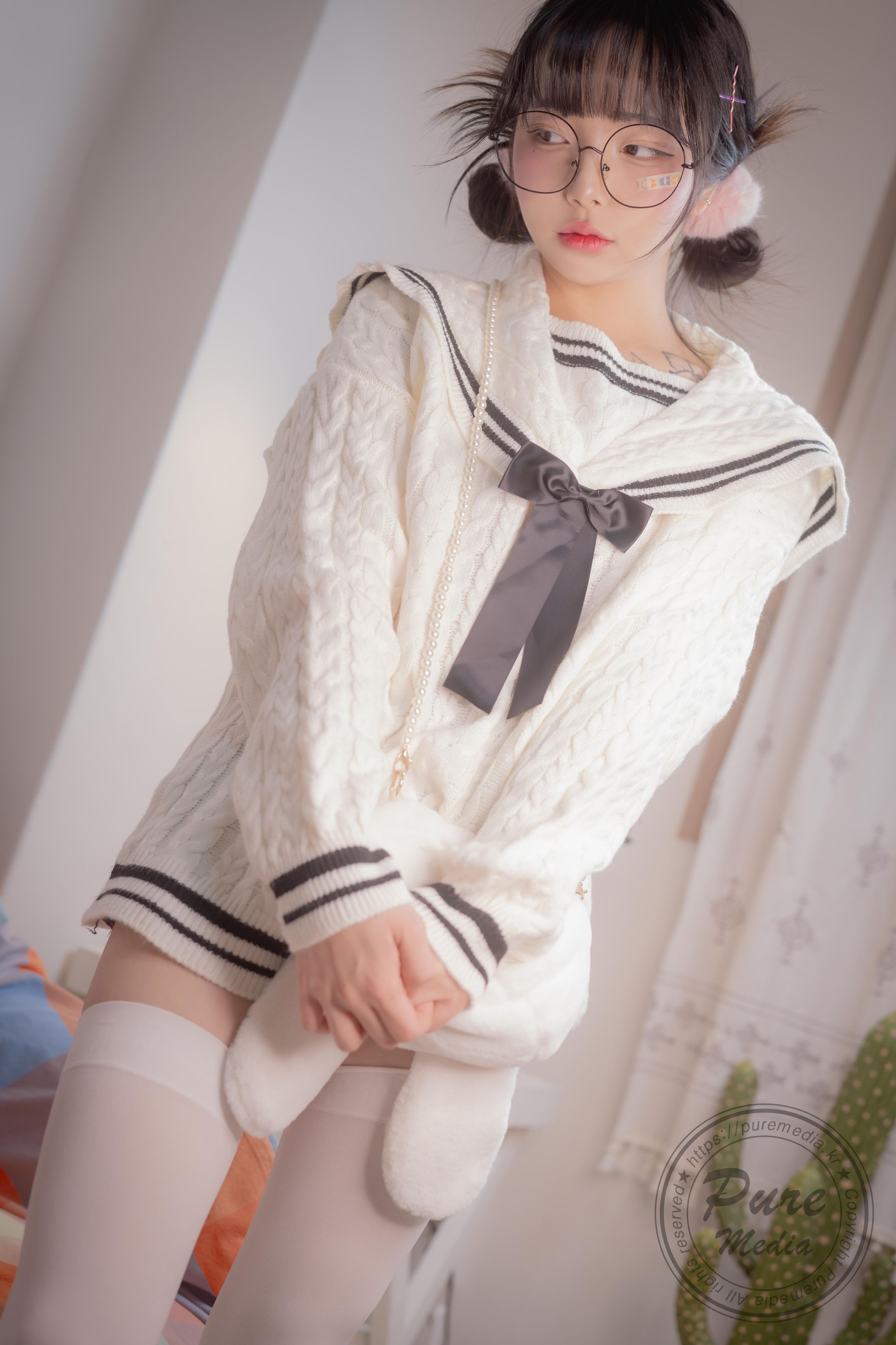 Pure Media] Vol.276 Jelly (젤리) - 女孩被困在屋頂房間 138P