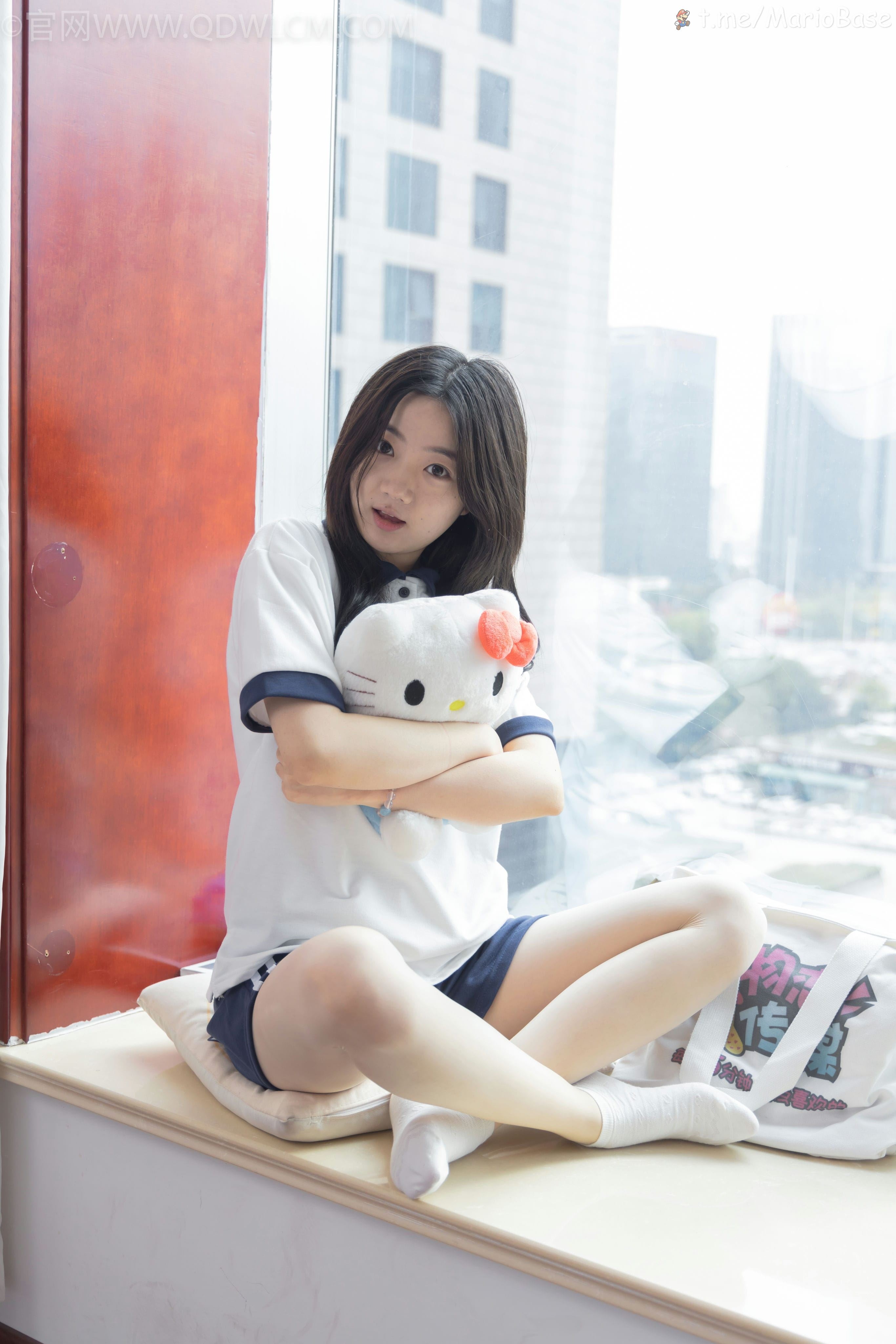 物恋传媒 NO.1437 欢欢-海的声音(盲盒4) [152P1V]