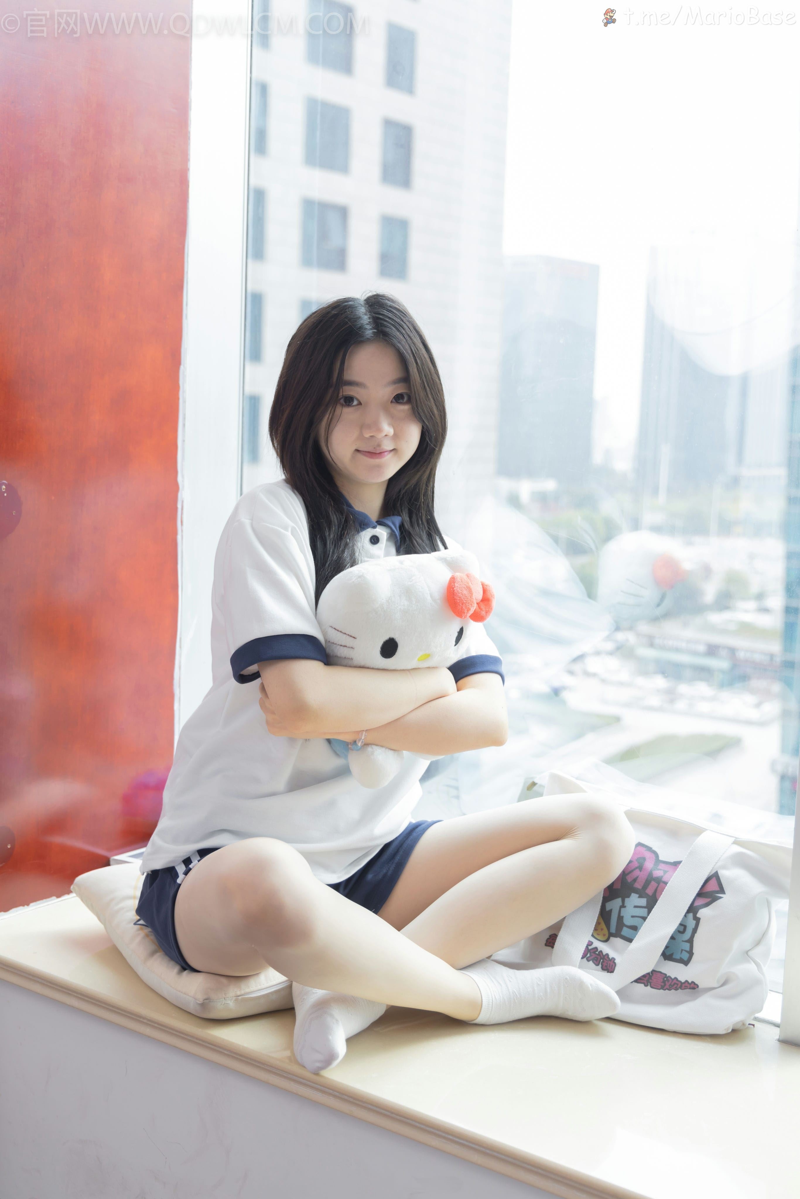 物恋传媒 NO.1437 欢欢-海的声音(盲盒4) [152P1V]