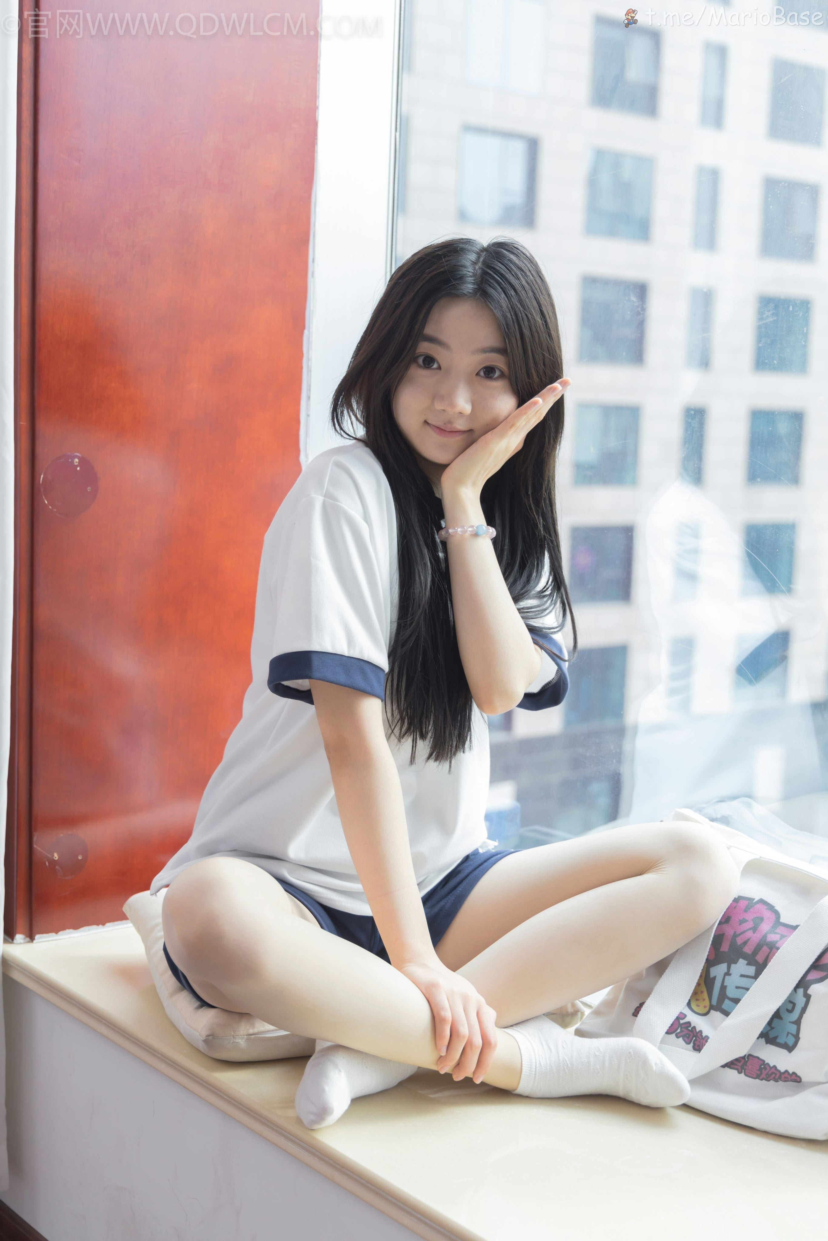 物恋传媒 NO.1437 欢欢-海的声音(盲盒4) [152P1V]