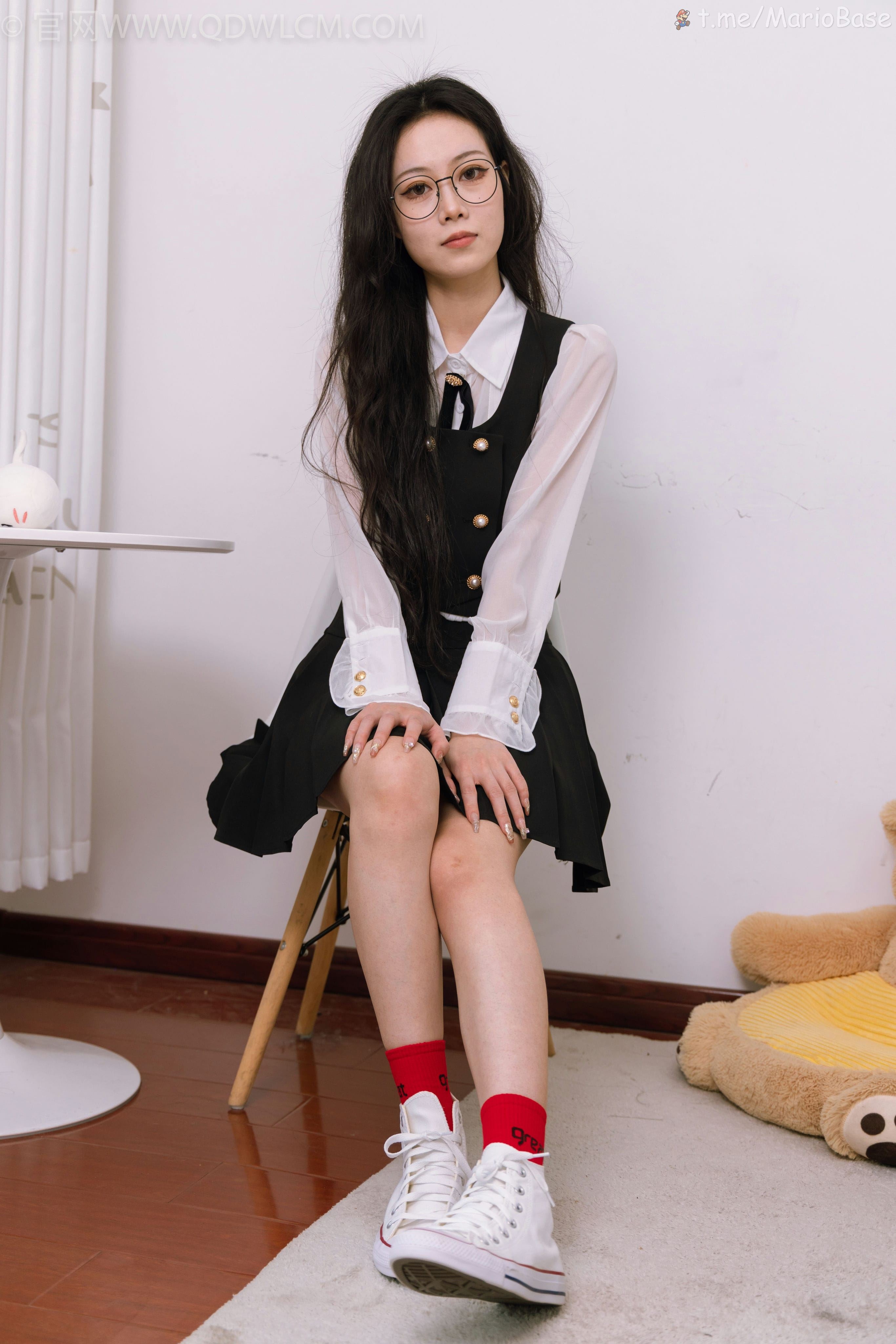物恋传媒 NO.1443 康康-兔年小红袜 [159P1V]