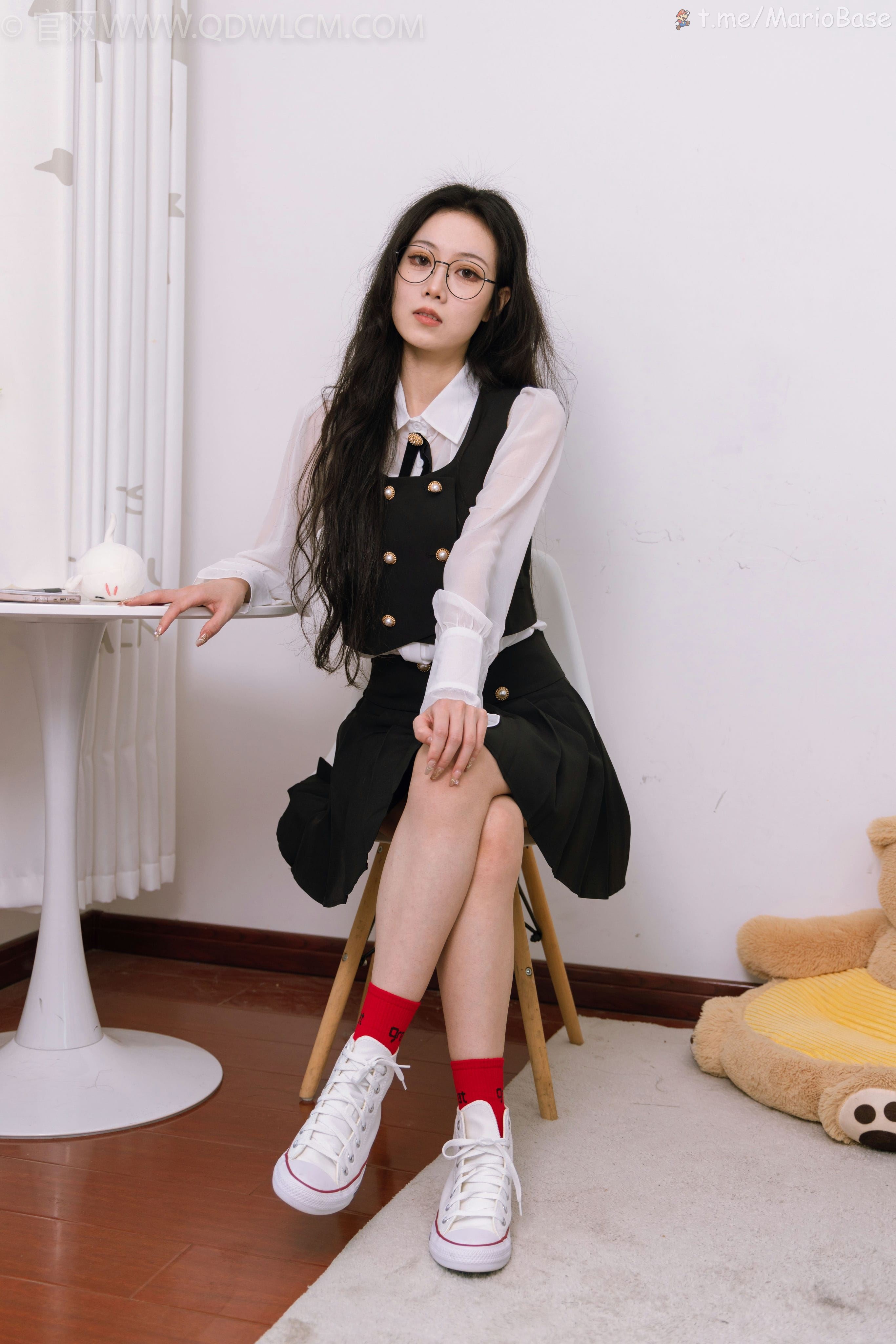 物恋传媒 NO.1443 康康-兔年小红袜 [159P1V]