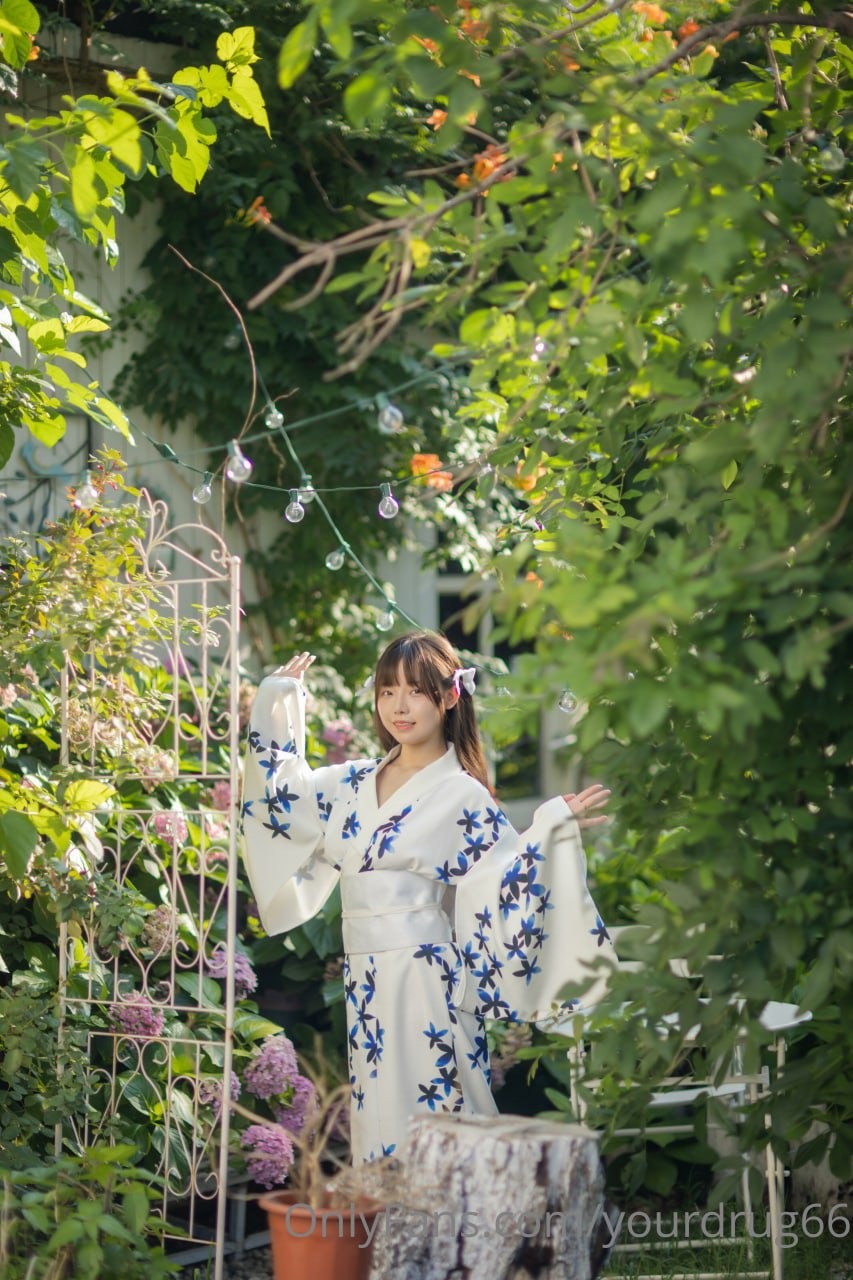 六味帝皇酱 - 夏日和服 72P