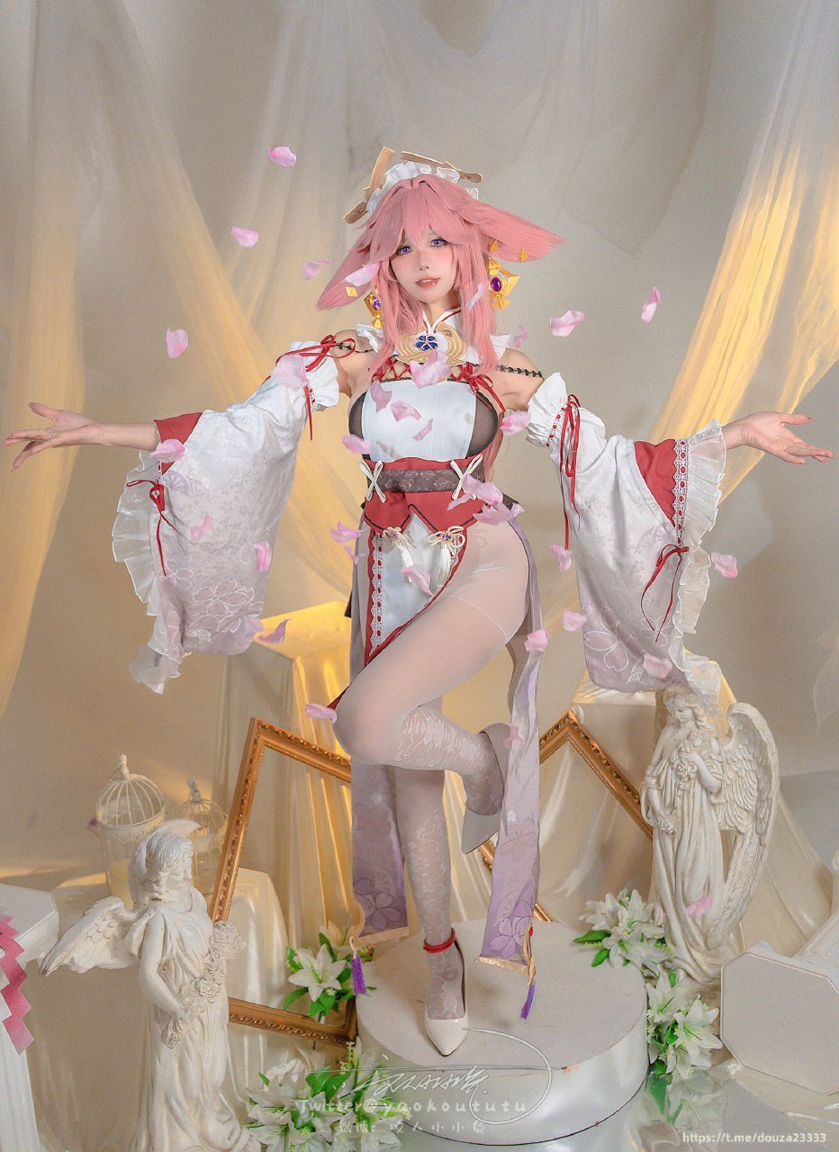 Bite a Bunny Girl ovo - Yae Miko