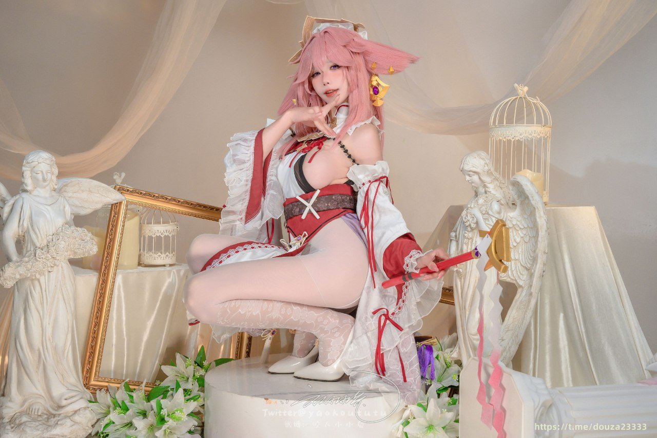 Bite a Bunny Girl ovo - Yae Miko