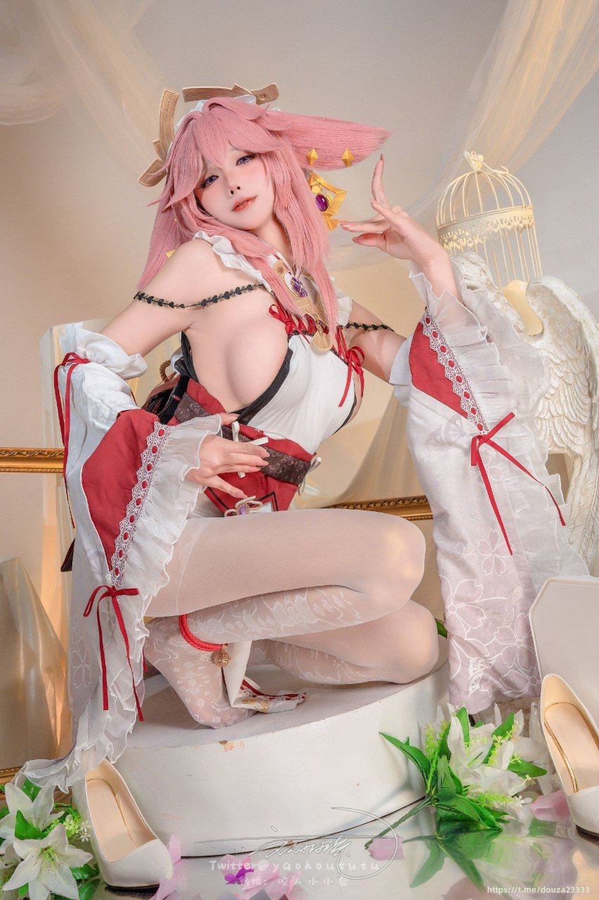 Bite a Bunny Girl ovo - Yae Miko