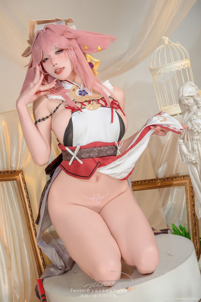 Bite a Bunny Girl ovo - Yae Miko