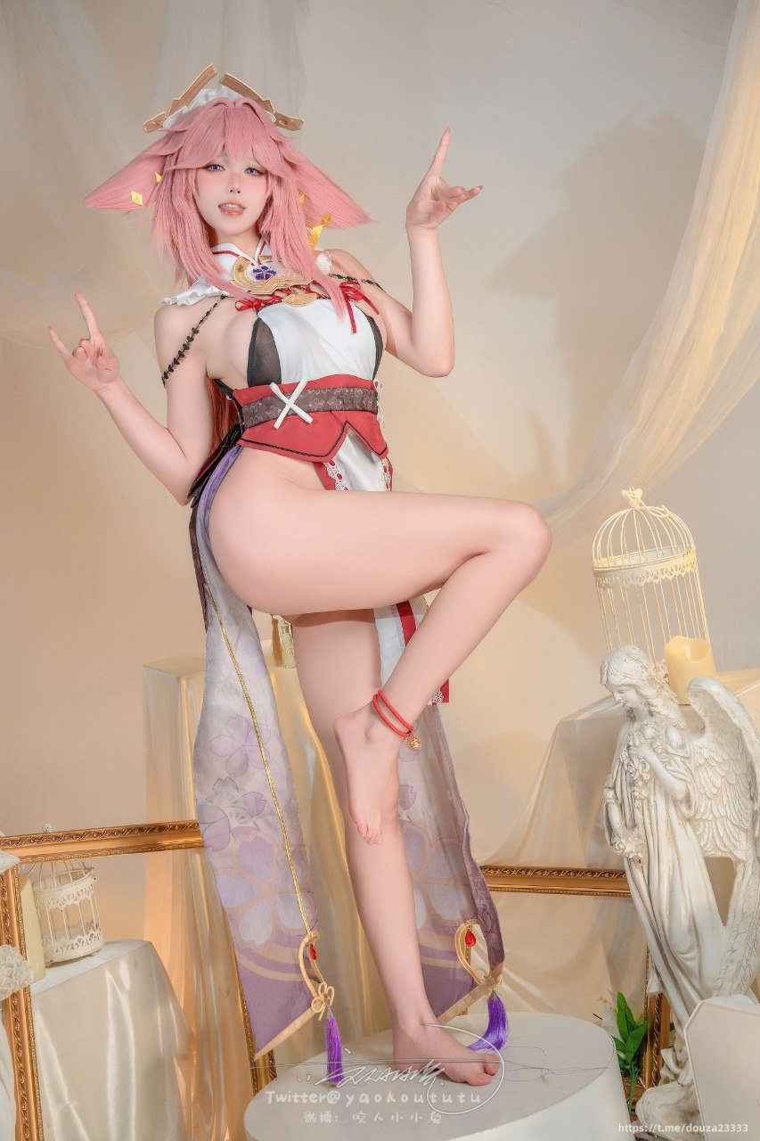 Bite a Bunny Girl ovo - Yae Miko
