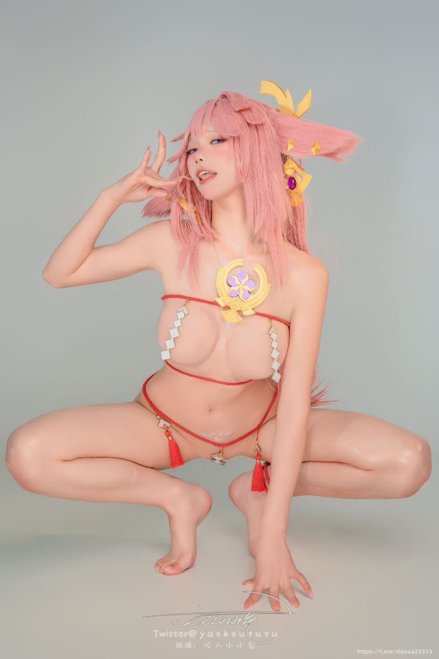 Bite a Bunny Girl ovo - Yae Miko