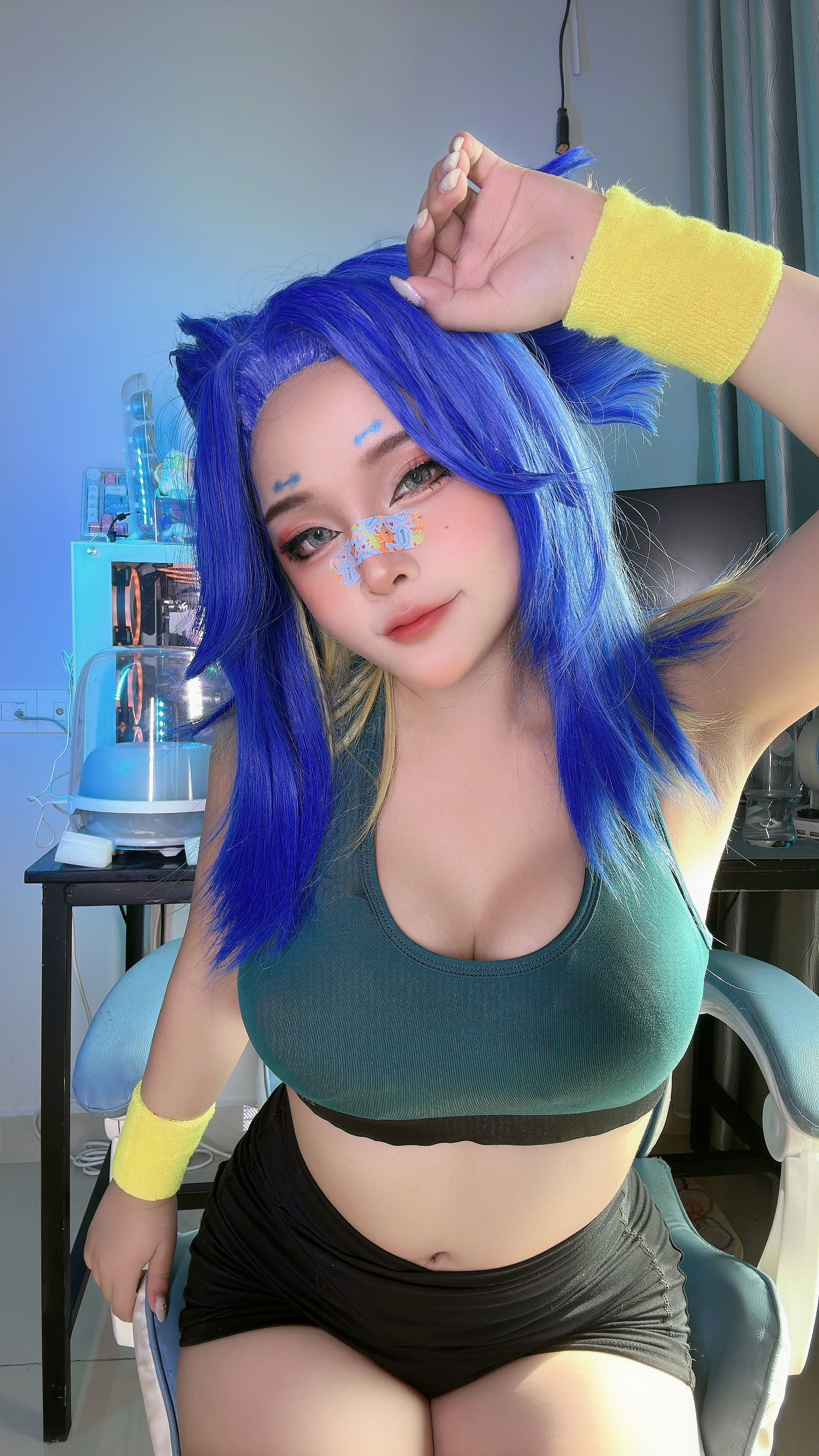 Sayo Momo - Neon
