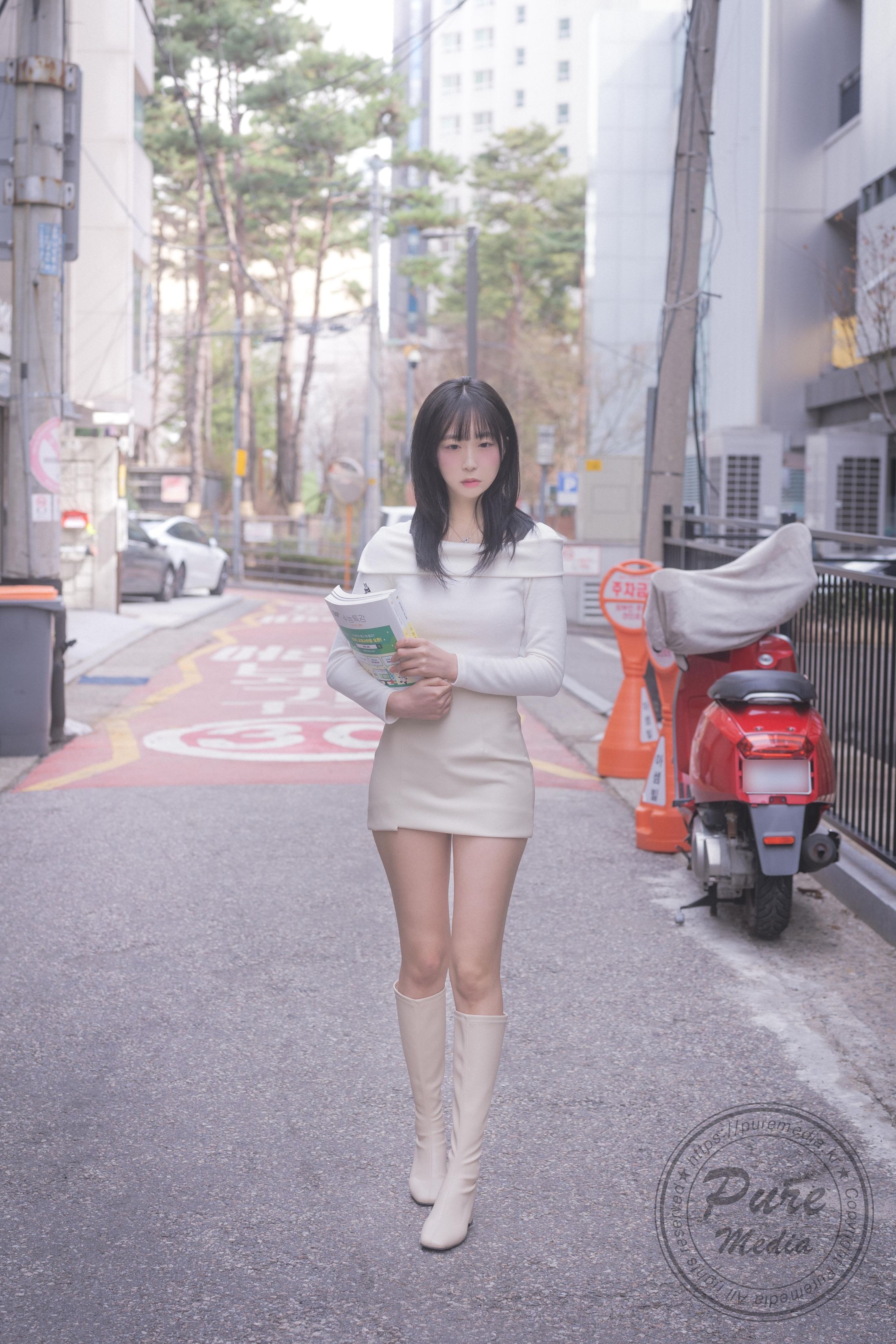 Pure Media] Vol.279 希娜 - 秘密輔導與蕩婦女孩 190P