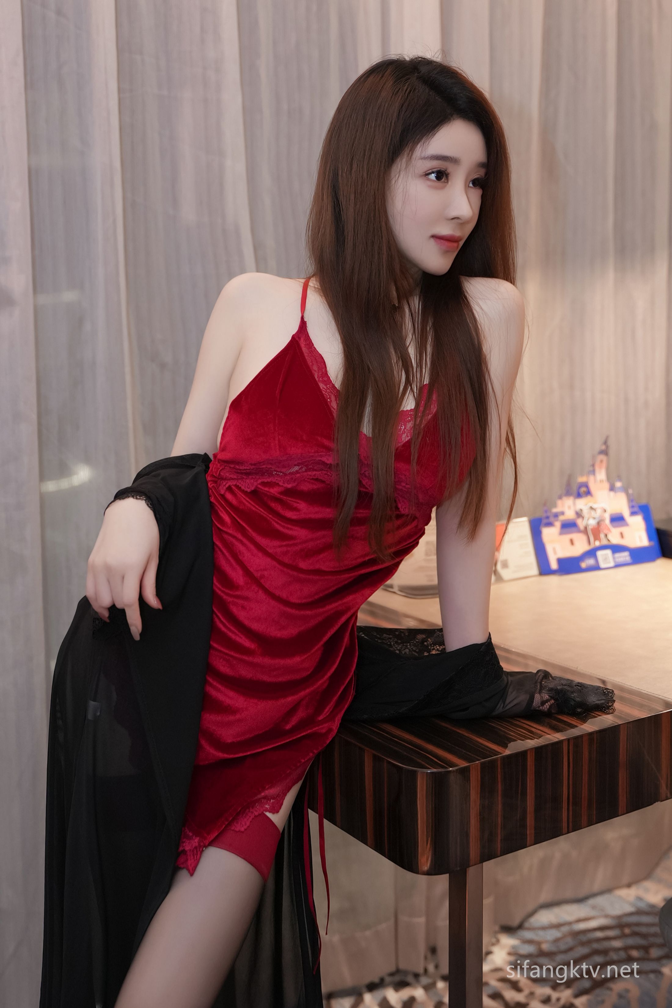 Mô hình Xiu Ren Yu Er Jiang tùy chỉnh 61P