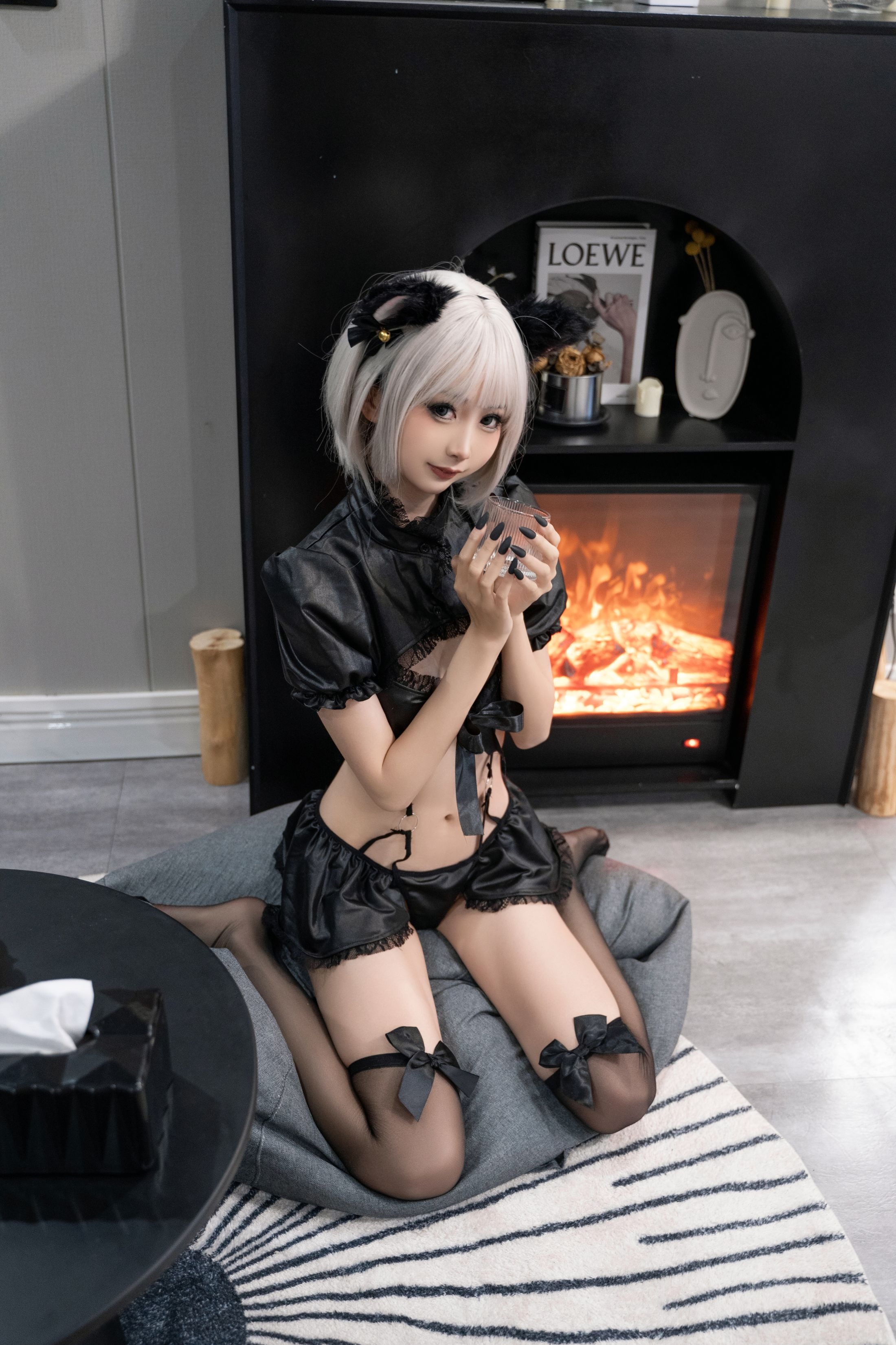 Goldfish kinngyo - The Lost Black Cat 76P