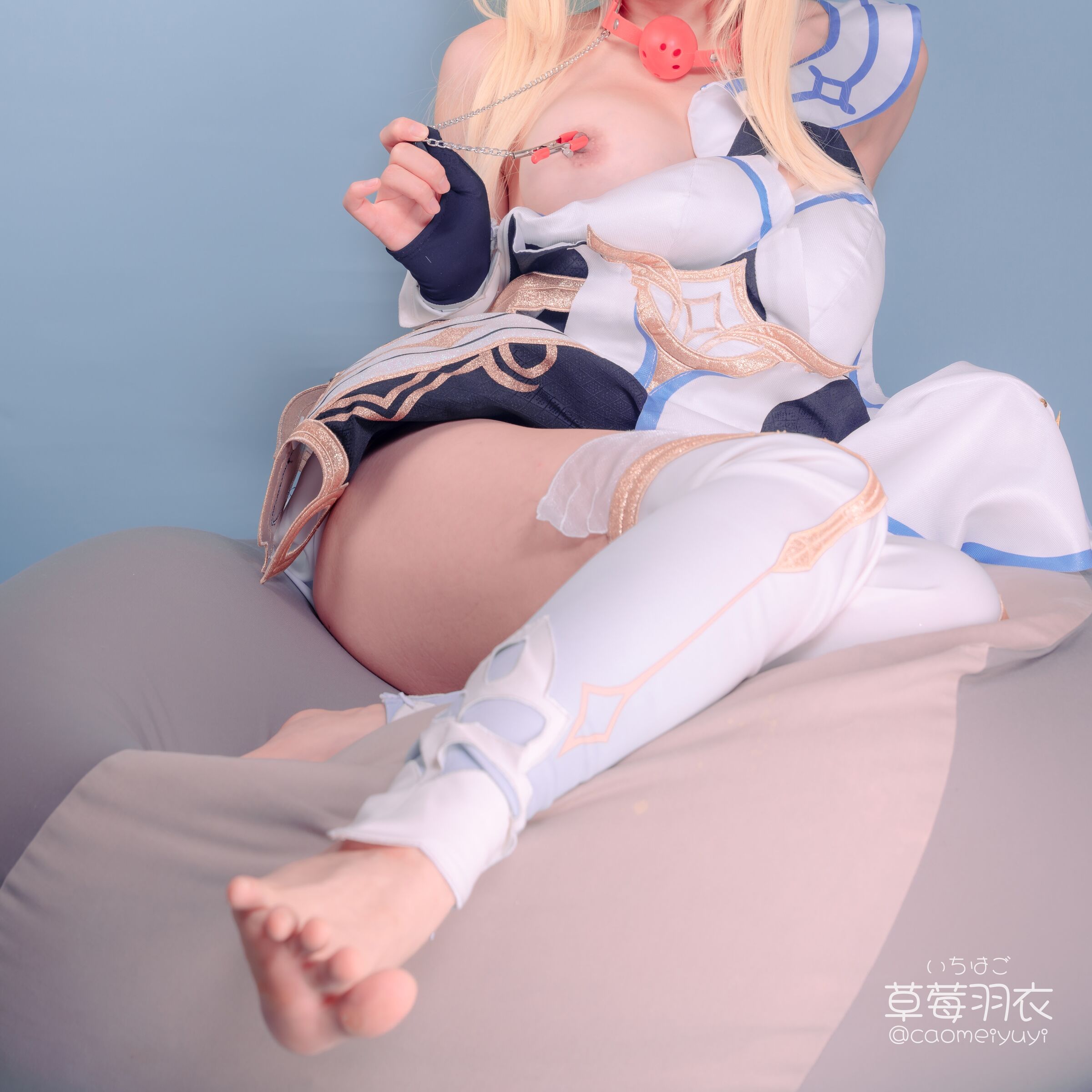 草莓羽衣旅行者調研 Cosplay 寫真