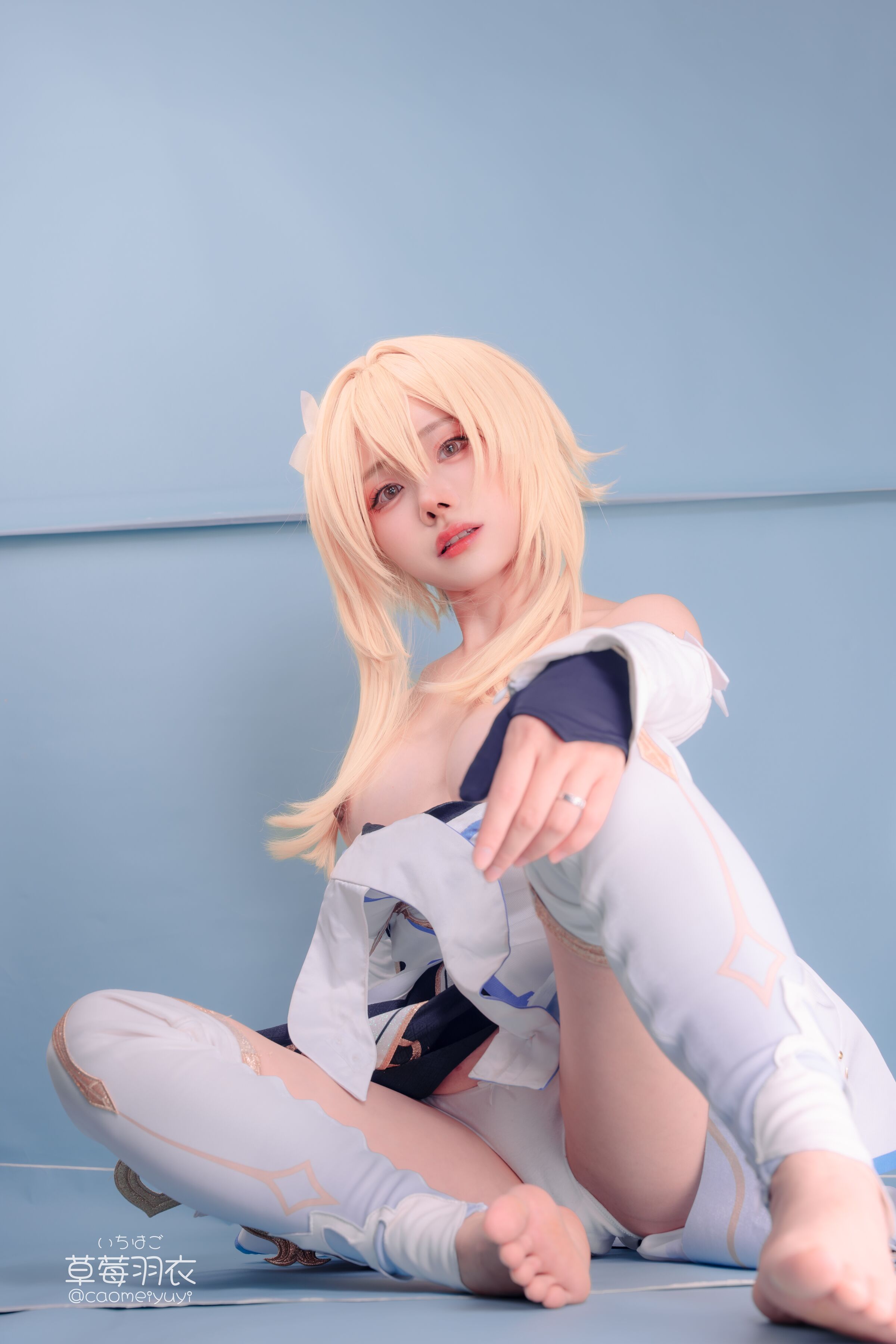 草莓羽衣旅行者调研 Cosplay 图集