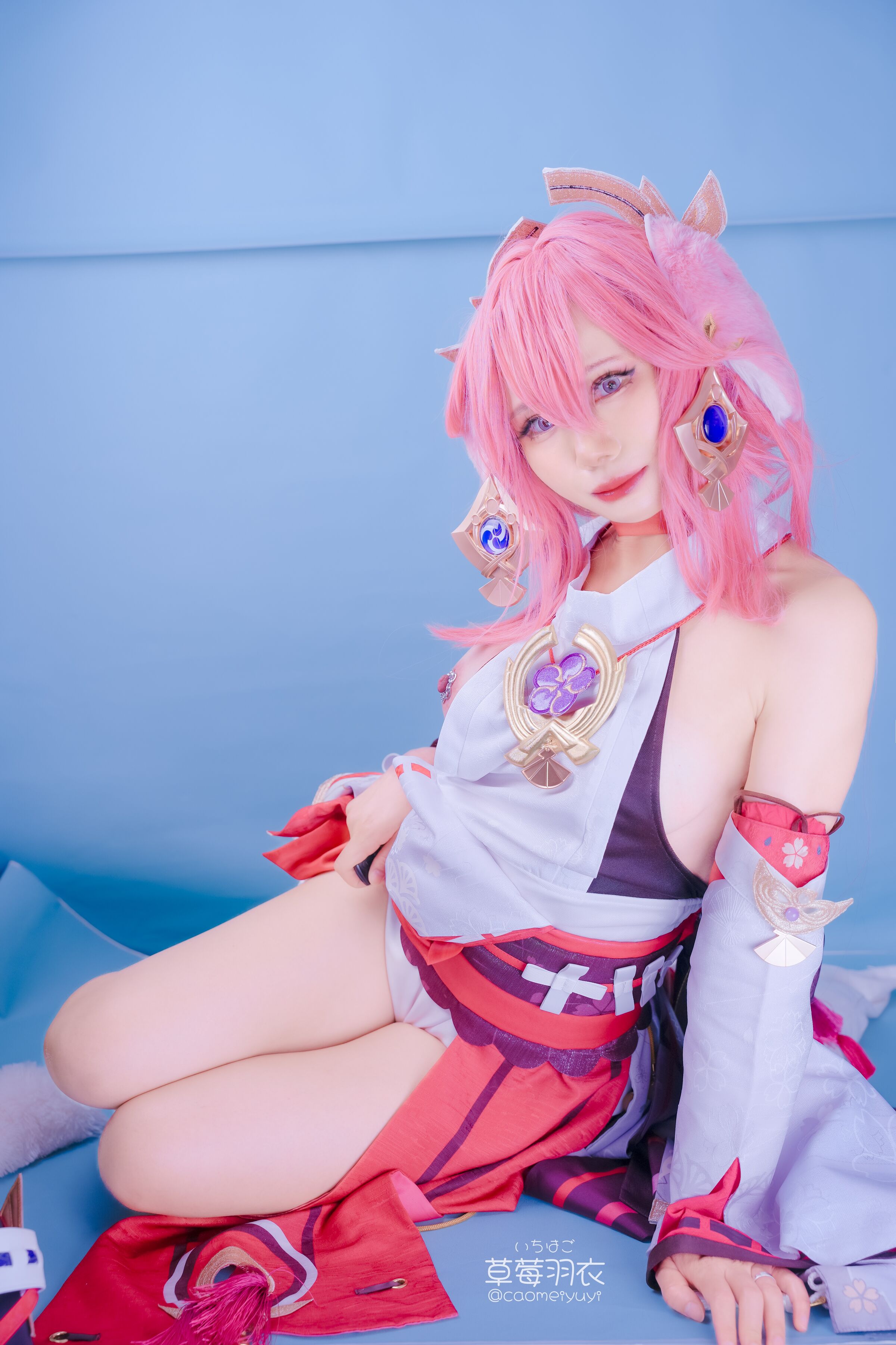 Strawberry Feather Robe] Fox-Colored Spinning Top Recitation Banquet
