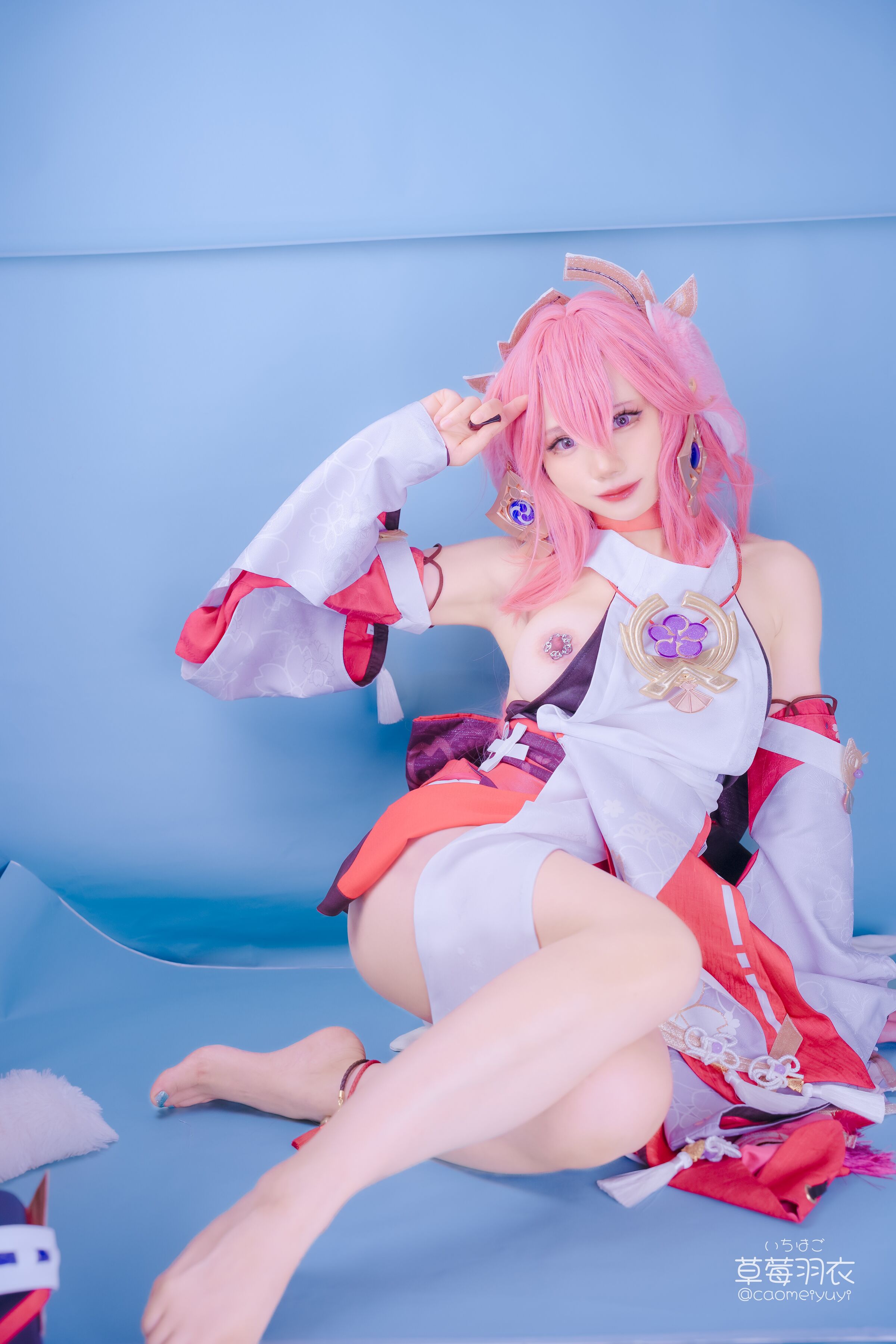 Strawberry Feather Robe] Fox-Colored Spinning Top Recitation Banquet