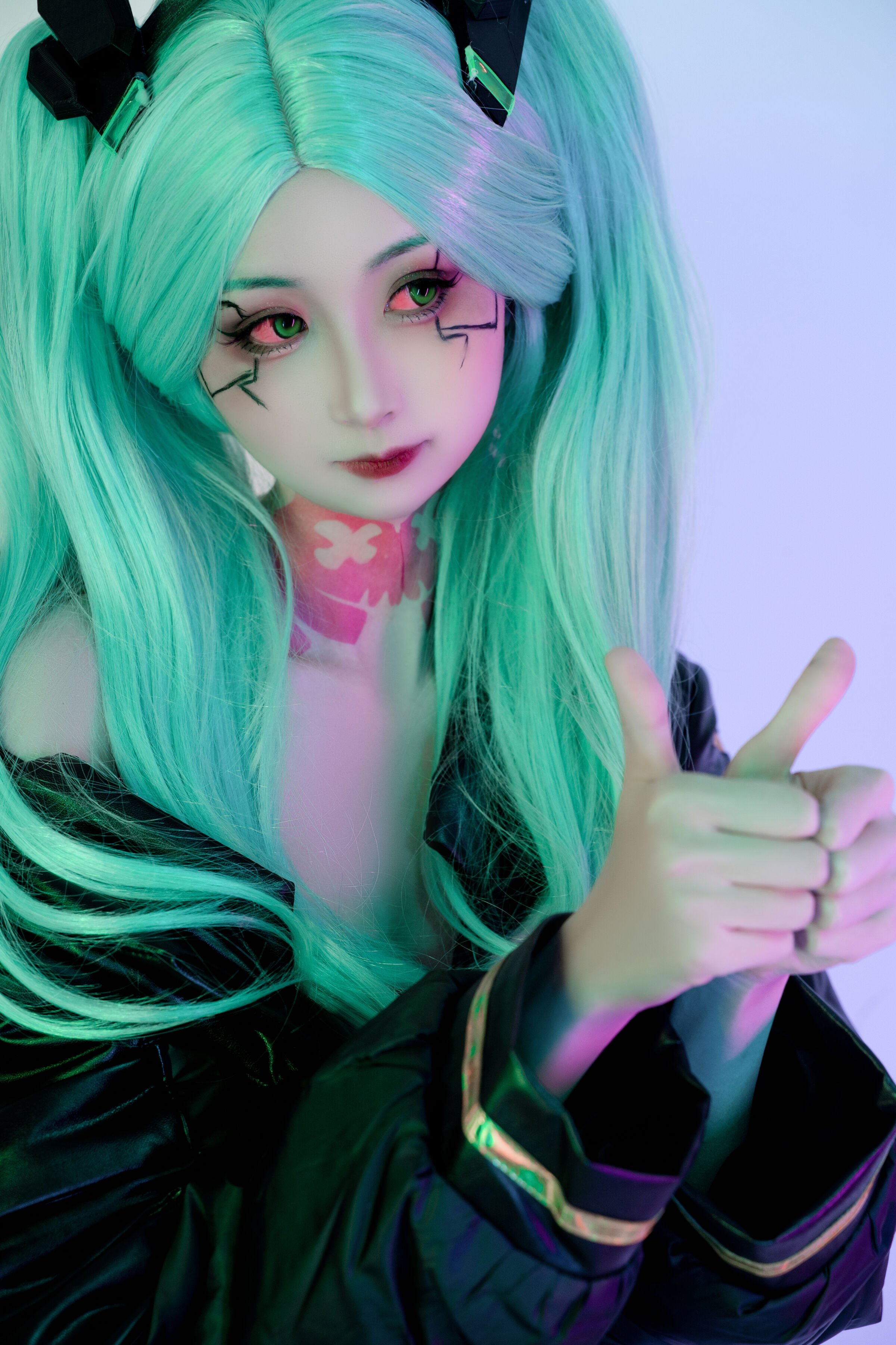 Goldfish kinngyo | Flower Sound Chestnut] Cyberpunk: Edge Runners Rebecca