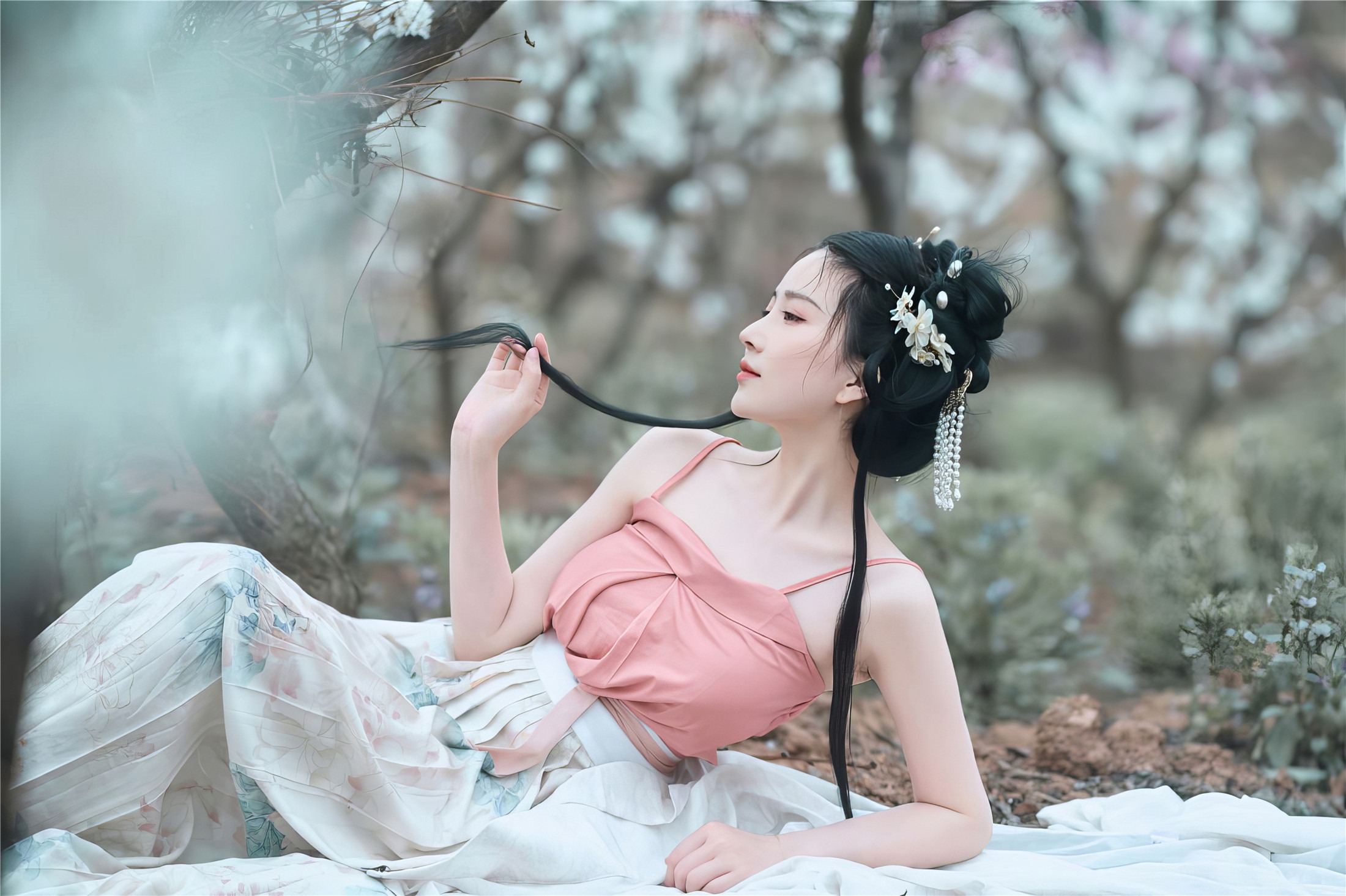 Niên Niên - Tam Nguyệt Rung 51P