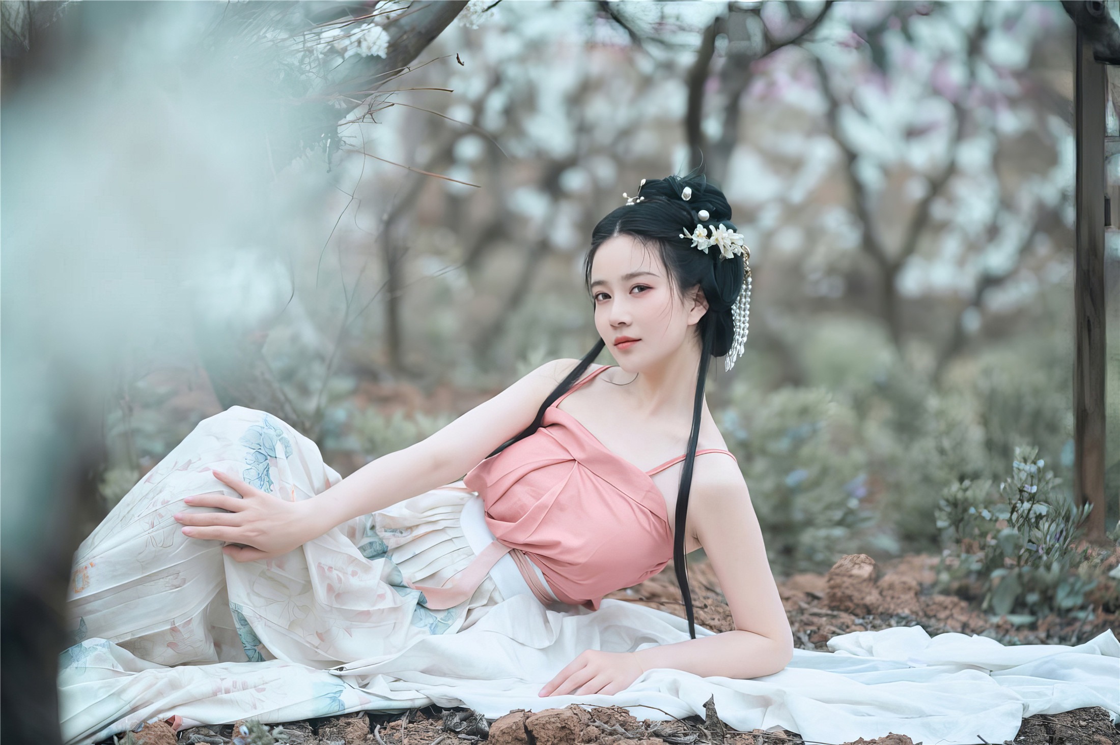 Niên Niên - Tam Nguyệt Rung 51P