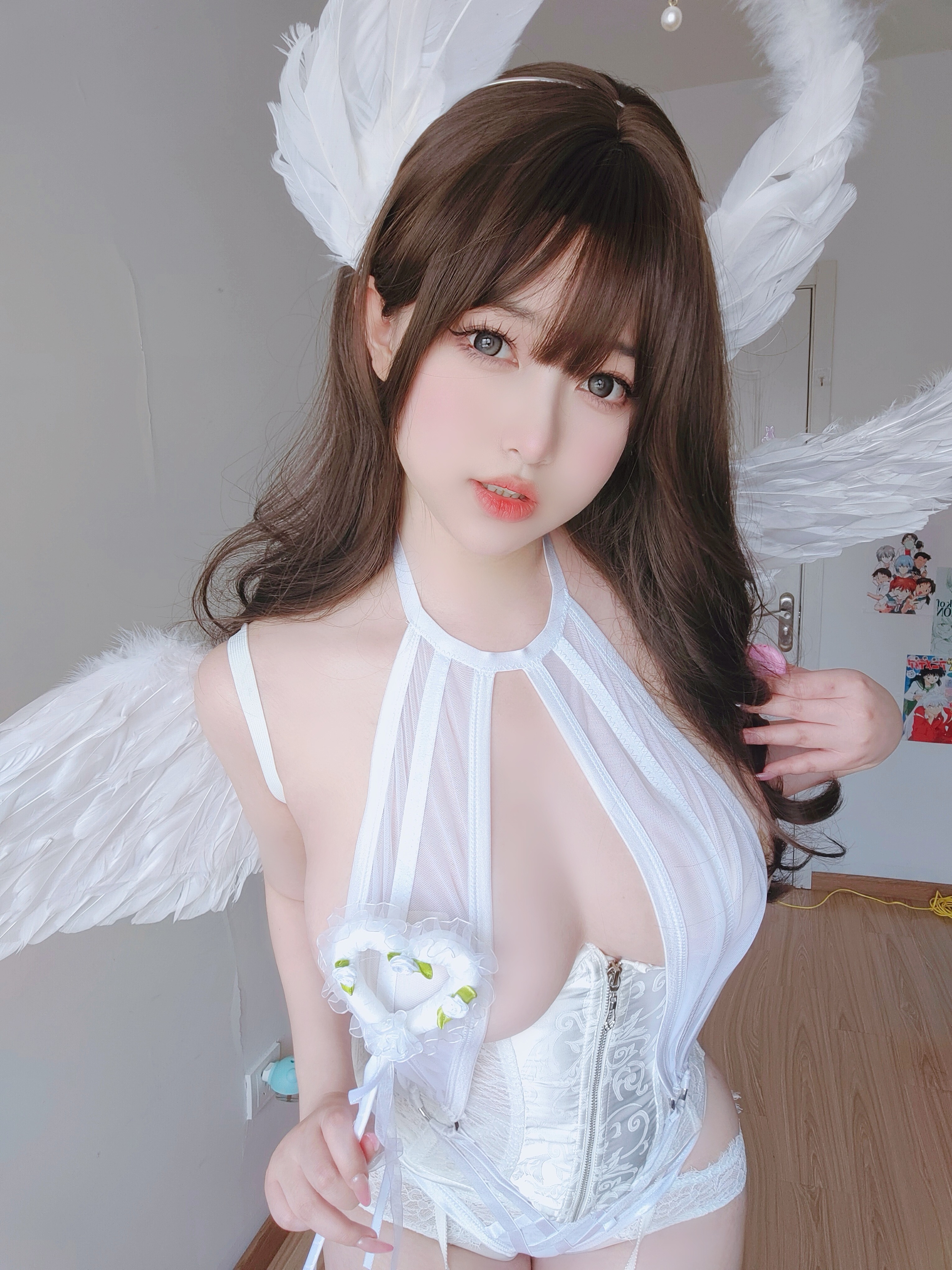 女主K 工口天使