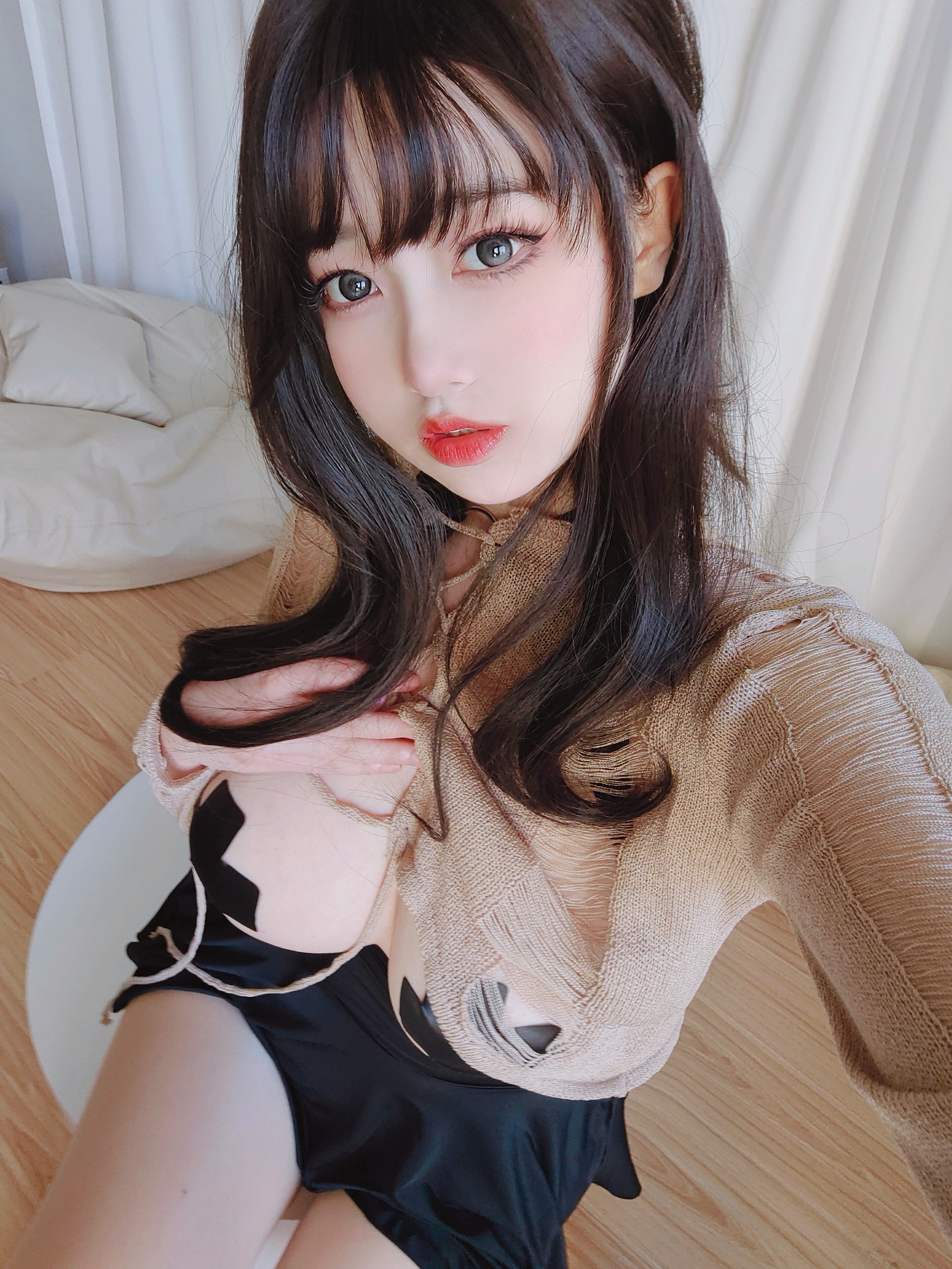Female Lead K's Early Autumn Outfits