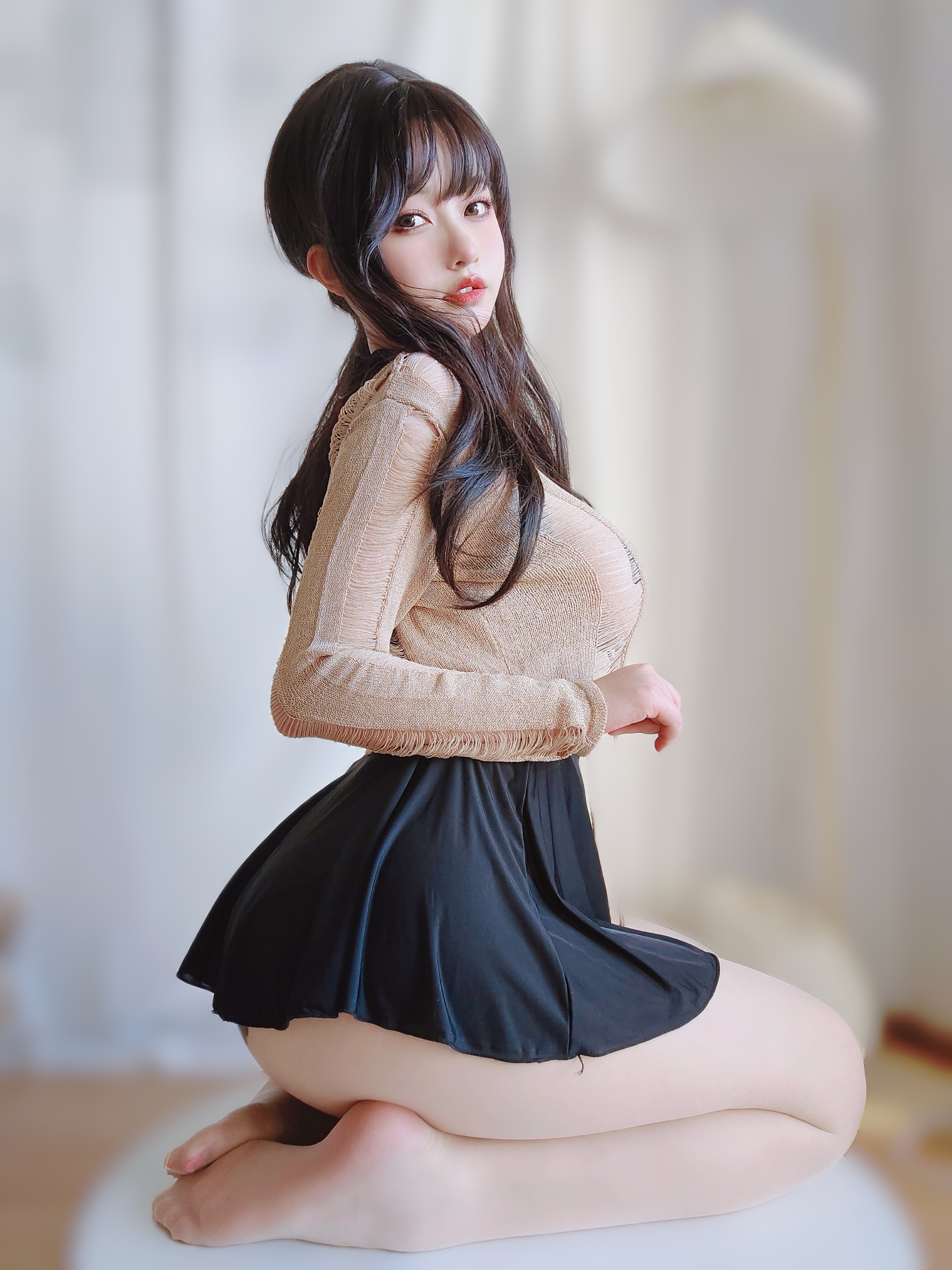 Nữ chính K - Trang phục đầu thu