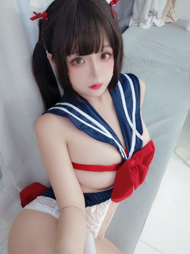 Ri Nai Jiao - Small Gift