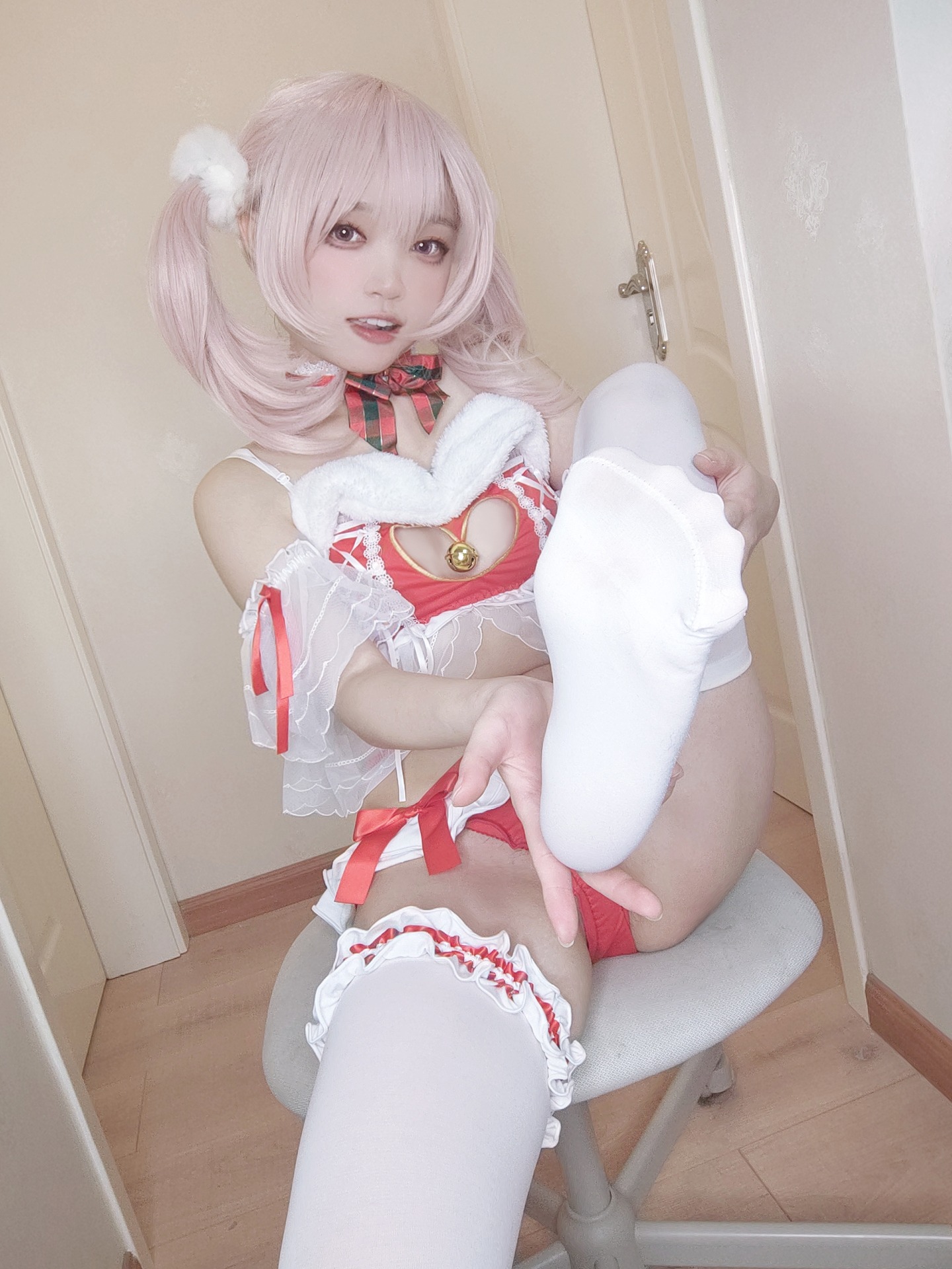 Kanzawa Eiri 平安夜セパレート水着フォトセット 125P1V