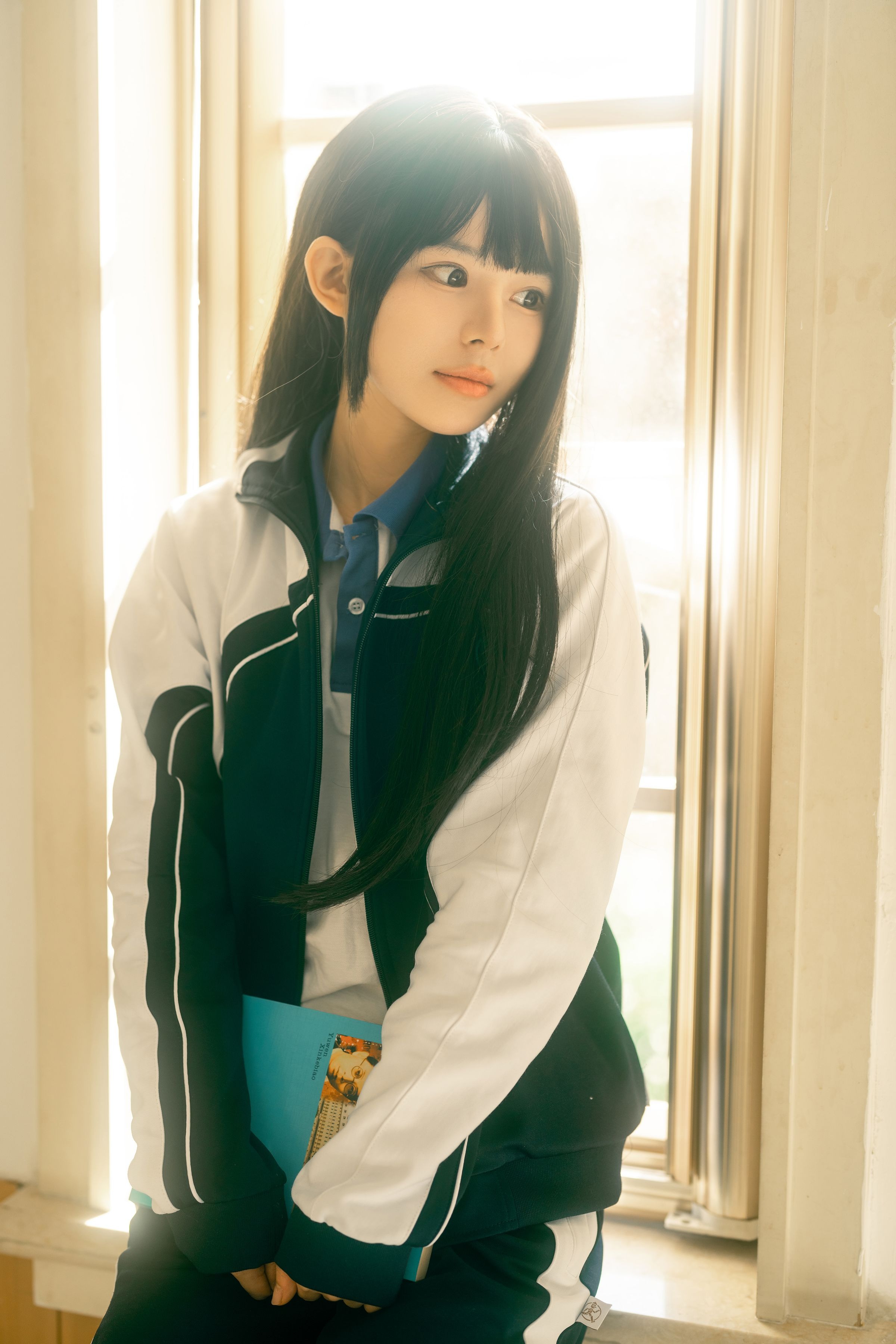ルアゲンゲン 在宅少女 [40P-529MB