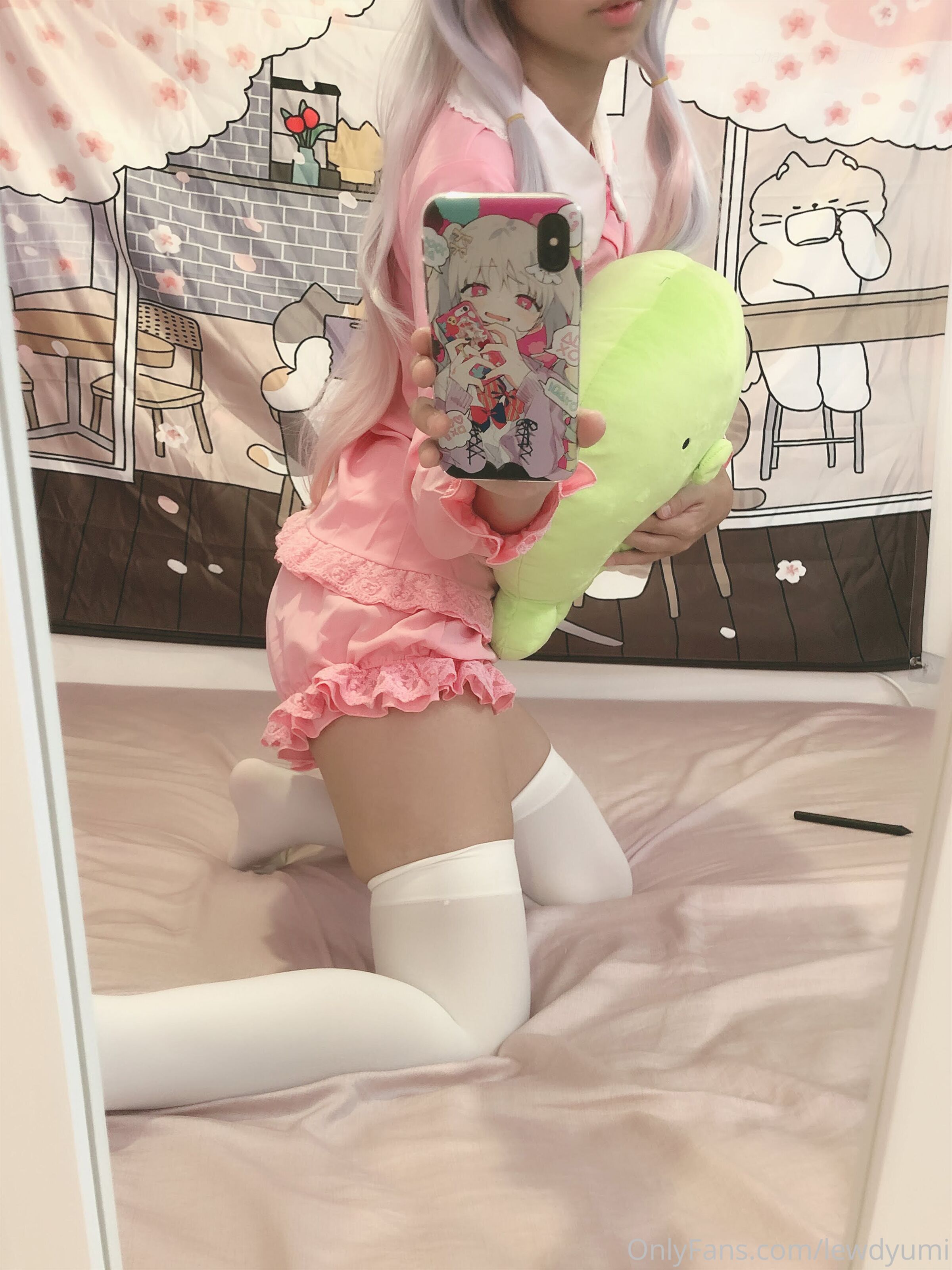 Youmi (lewdyumi) - Erotic Manga Teacher