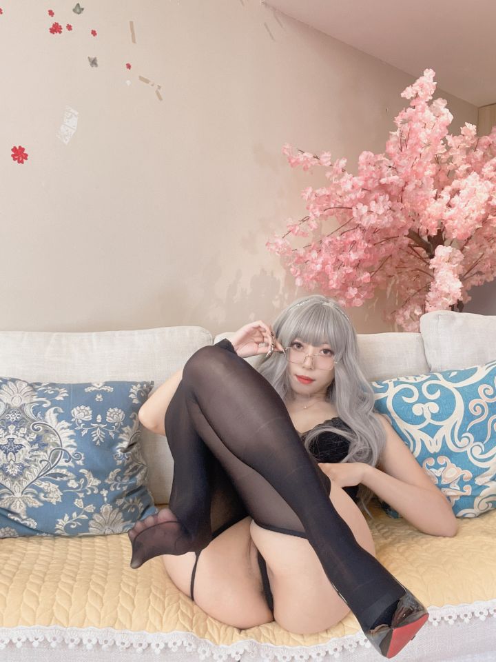 マネー 冷冷 吊帯高叉83p