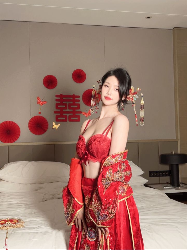 ドウニャン-リセイ - 伴郎団輪の新婦 [55P2V-808MB