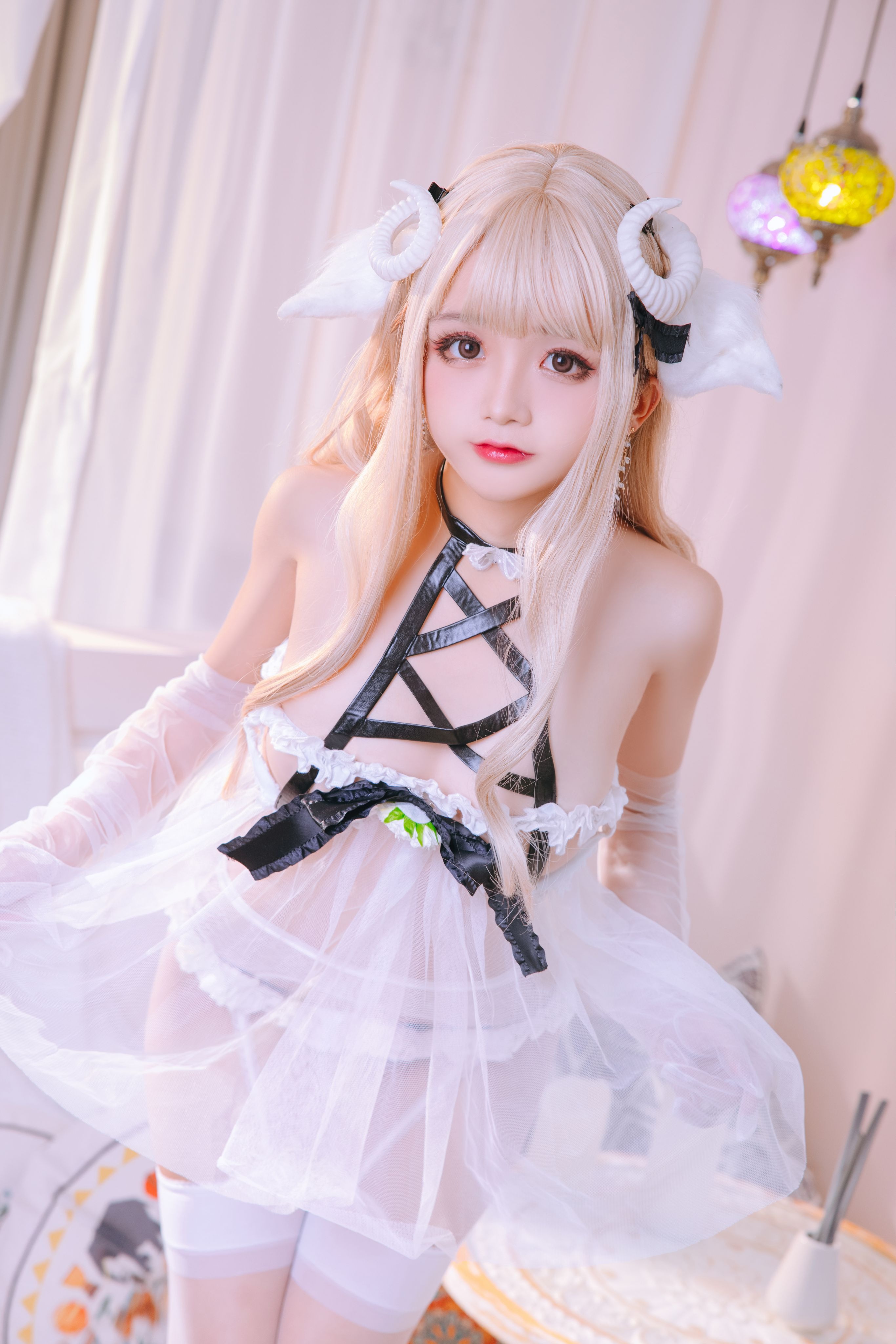 日奈娇 白小綿羊 70P