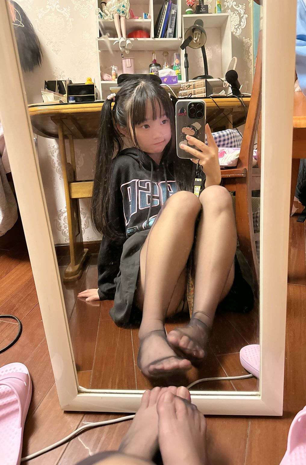 Kanzawa Eiri Don't Look at Big Sister Photo Set