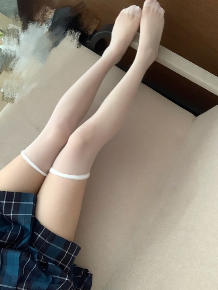 極上な若手モデル ユエユエ (S+V) 大胆写真 [80P2V-494MB