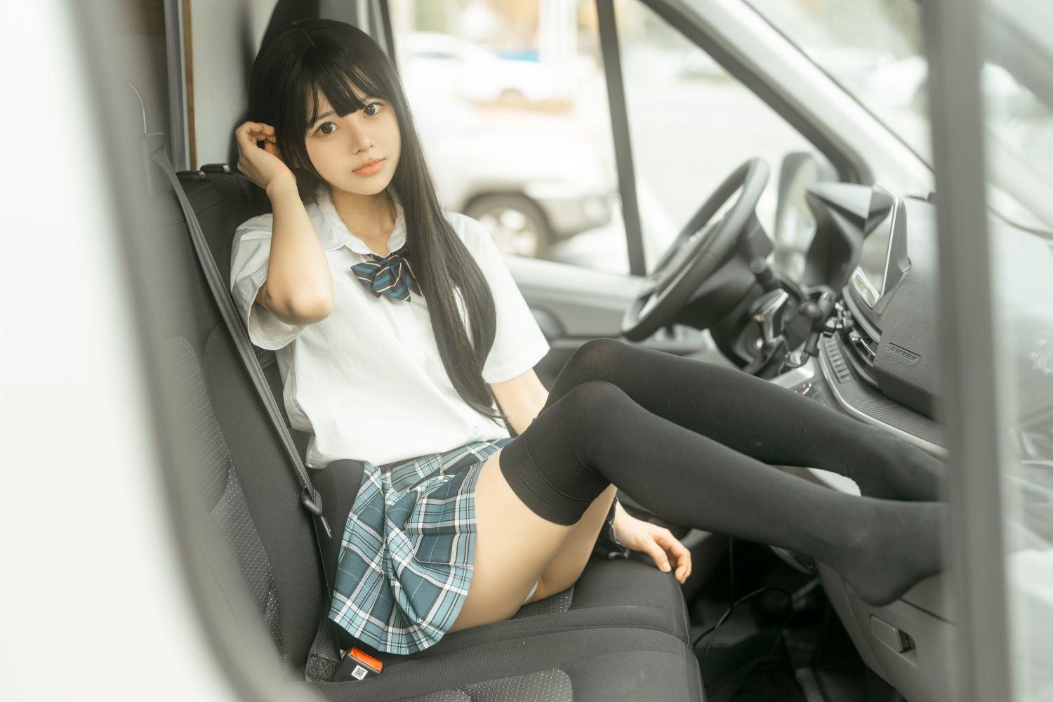 rua阮阮 - 房車jk [41P-445MB