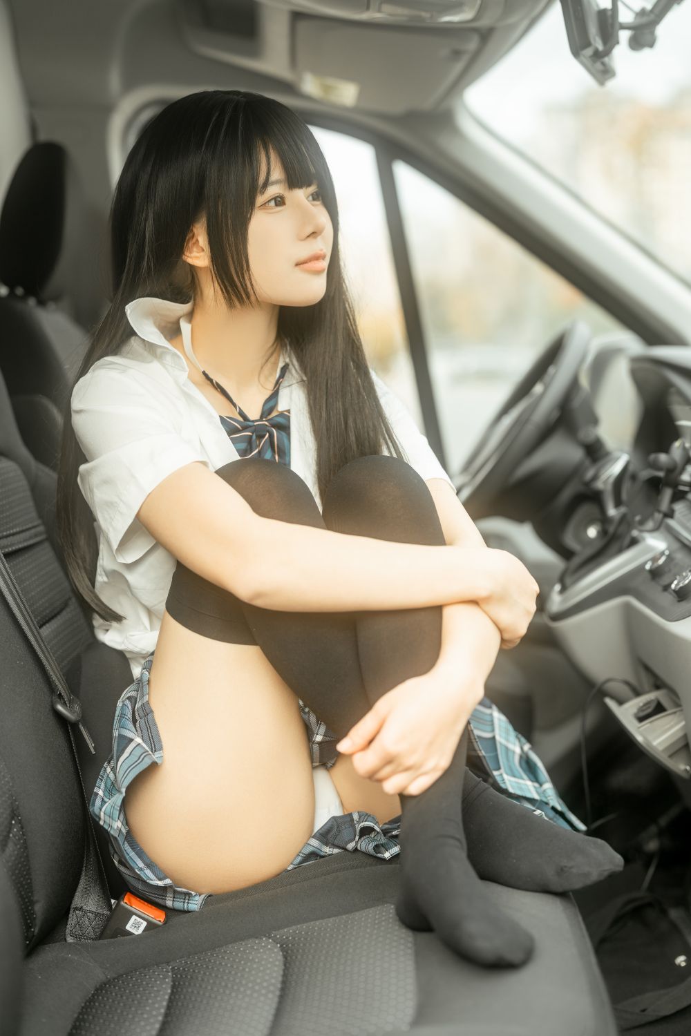 rua阮阮 - 房車jk [41P-445MB