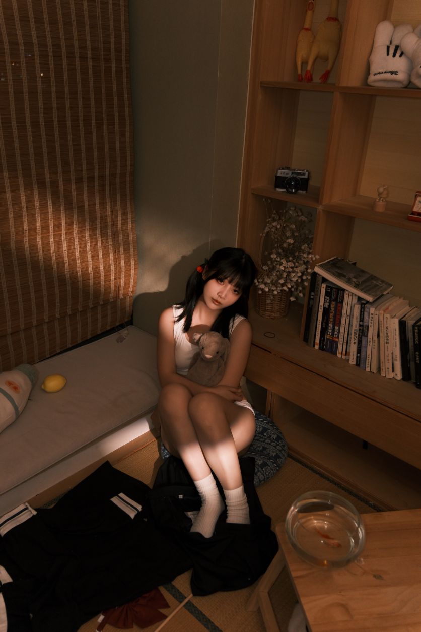 星野ナナウサギ 放課後のイエギョ少女[59P1V-417MB