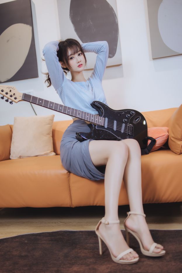 Yushou Sanmi - Em Gái Guitar [43P-721MB