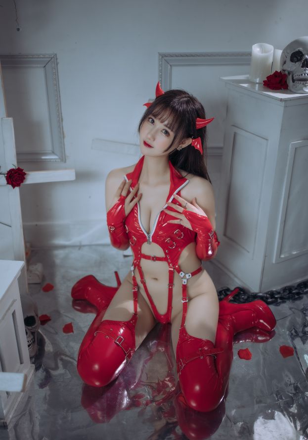 Hanyu Sanmi - Red Latex Little Devil [65P3V-1.02GB
