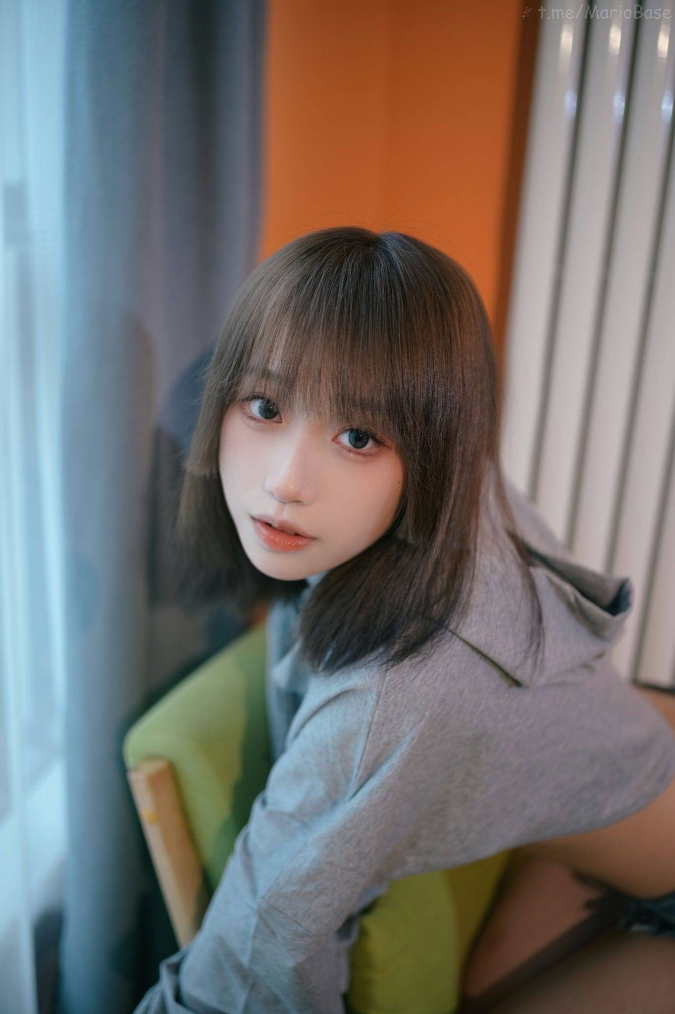 橙橙子 - デニムショートパンツ [36P