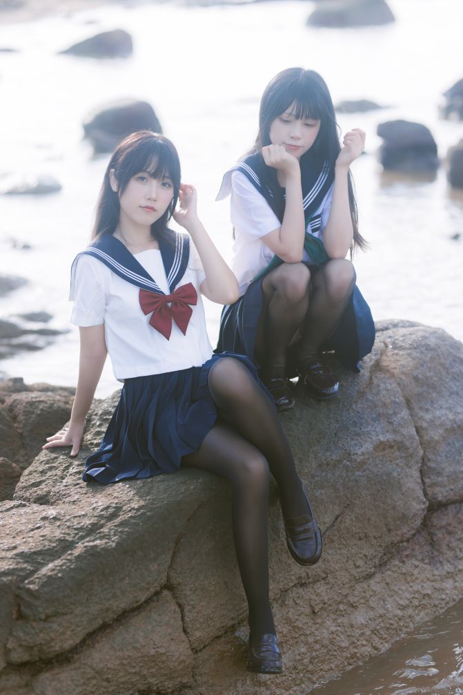 ブダイマオ & 三無人型 - セーラー服百合黒シルク