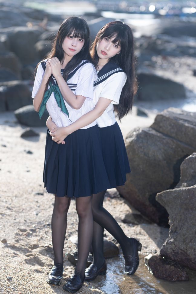 ブダイマオ & 三無人型 - セーラー服百合黒シルク
