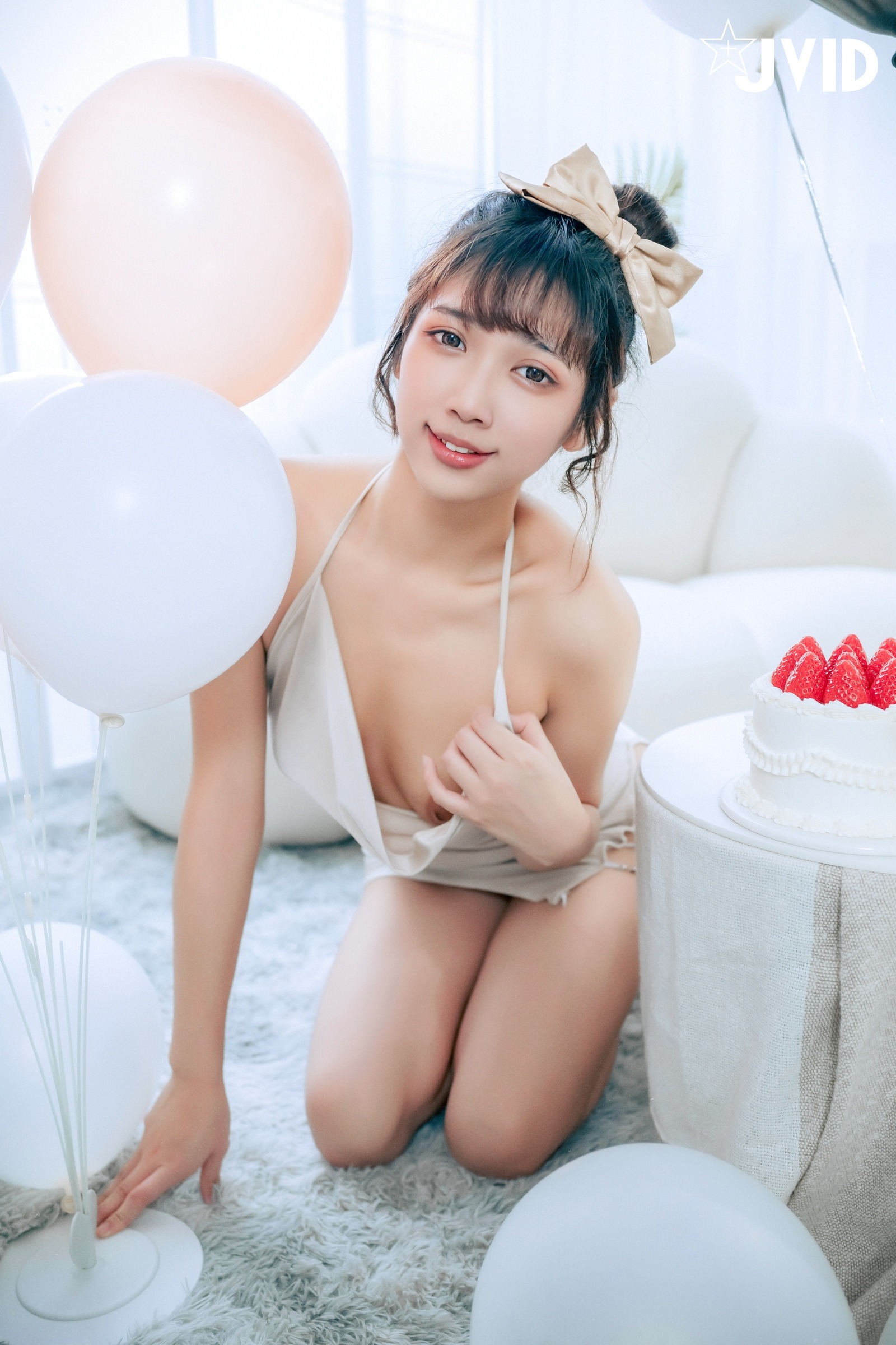 JVID] Ino Na & Nhục Bao - Sự Hợp Nhất Dục Vọng: Tiệc Sinh Nhật Bạn Thân 139P