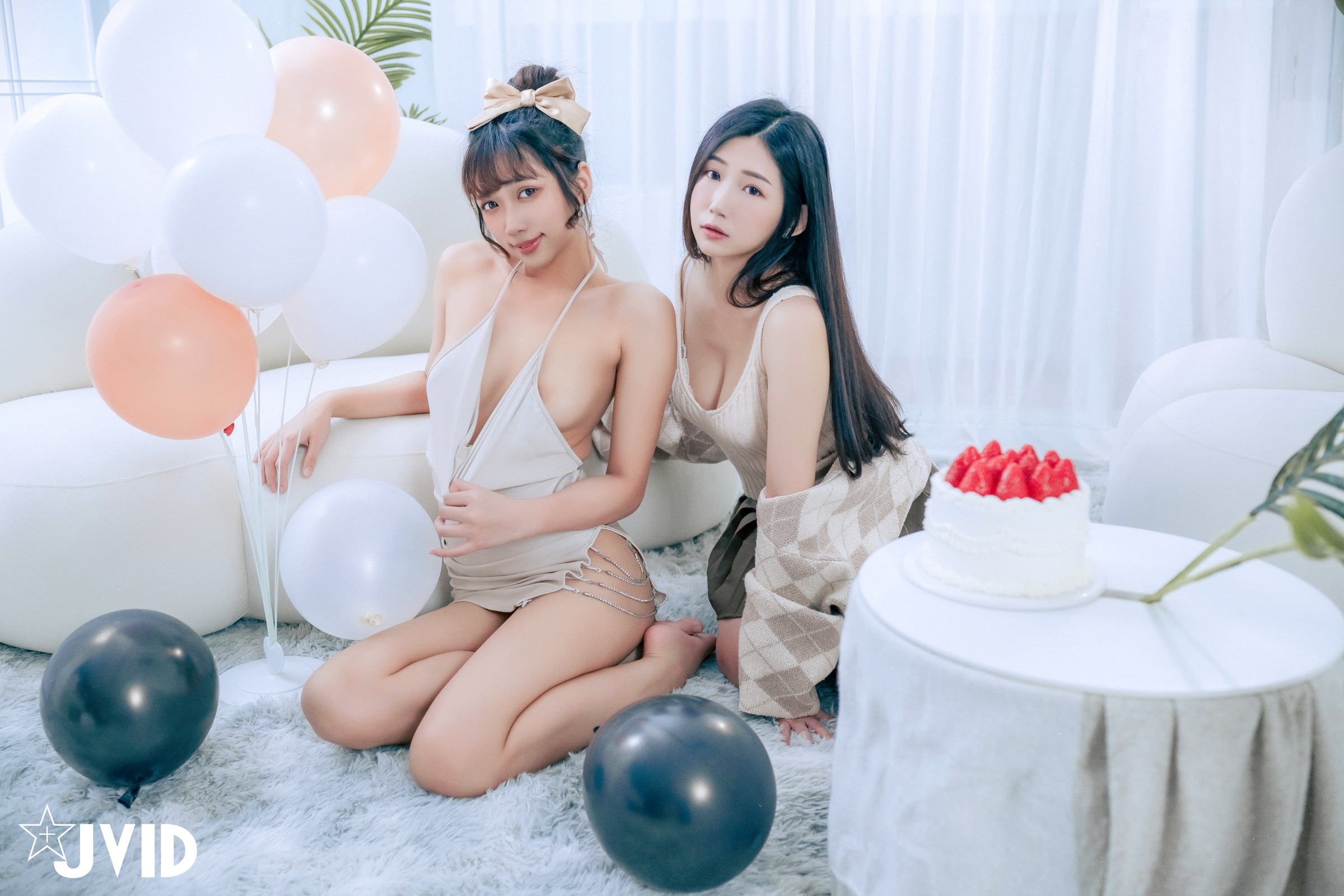 JVID] 井野奈 & 肉包 - 色欲融合の親友誕生日パーティー 139P