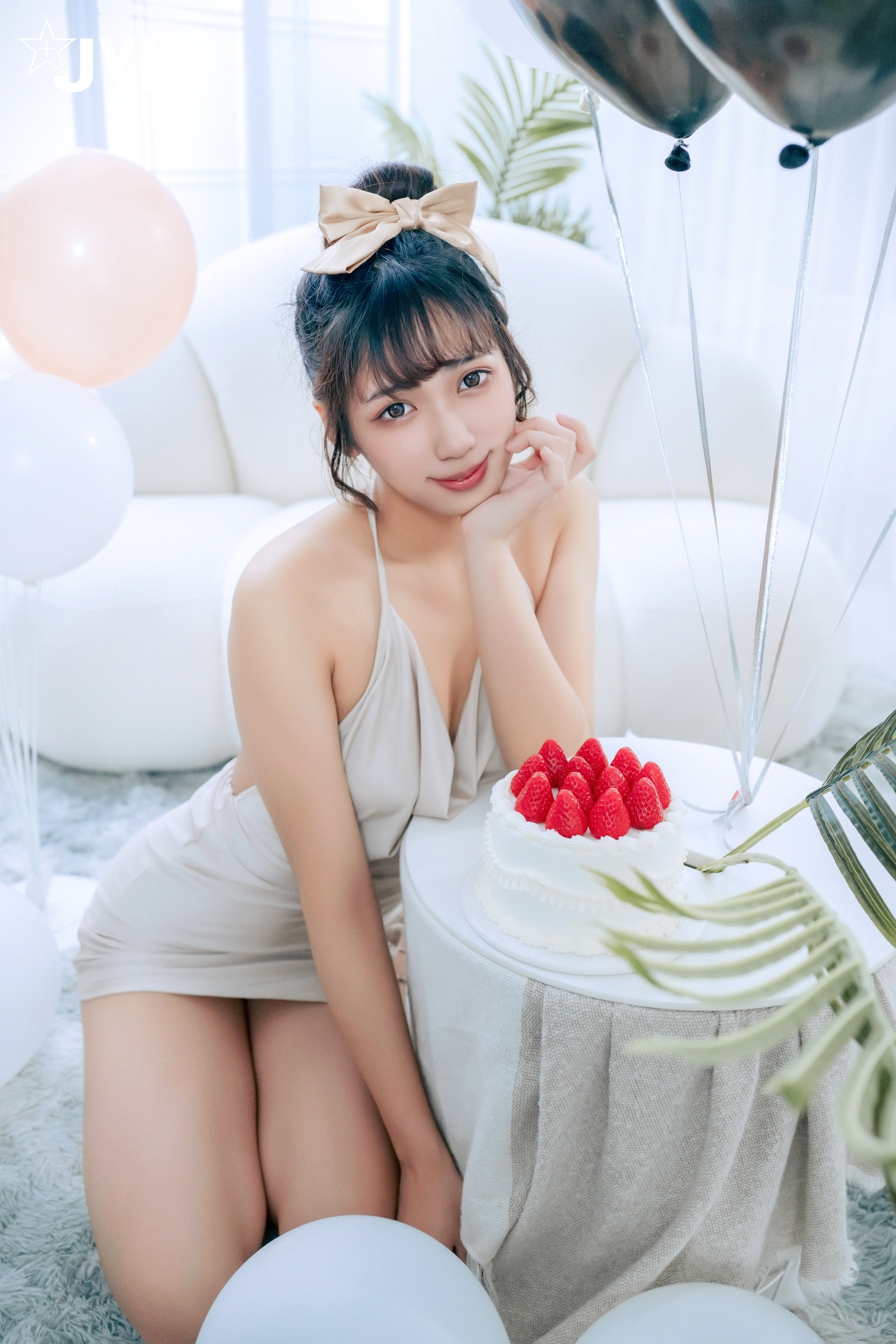 JVID] Ino Na & Nhục Bao - Sự Hợp Nhất Dục Vọng: Tiệc Sinh Nhật Bạn Thân 139P